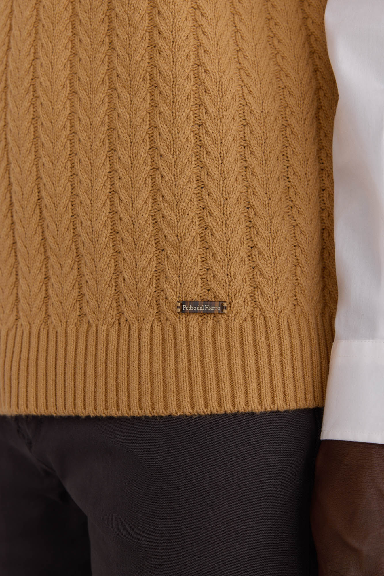 Pedro del Hierro Structured vest with a marked structure Yellow