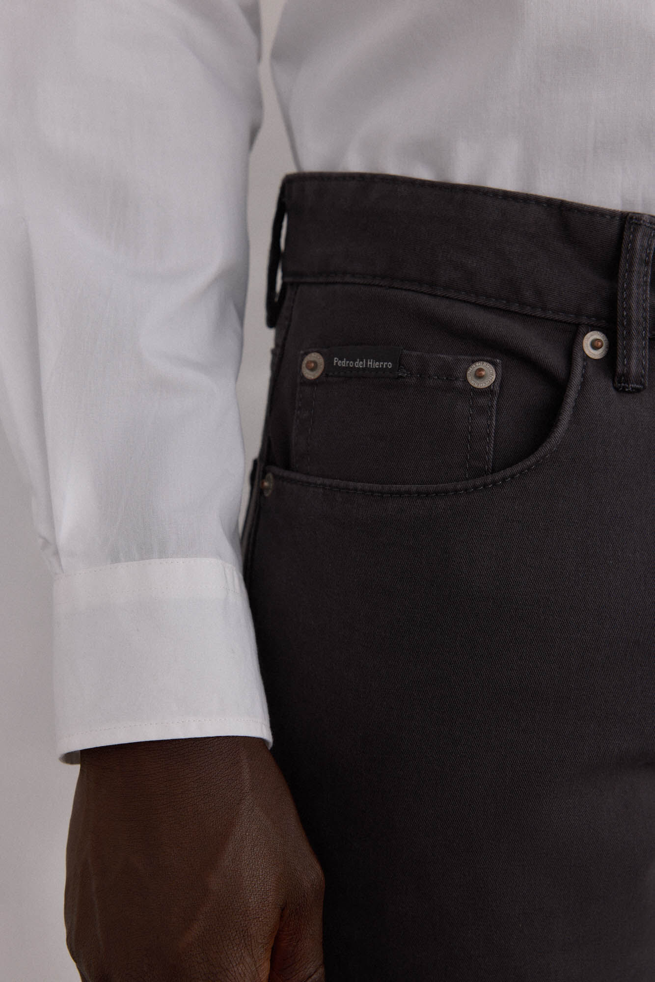 Pedro del Hierro Coloured slim fit 5-pocket trousers. Grey