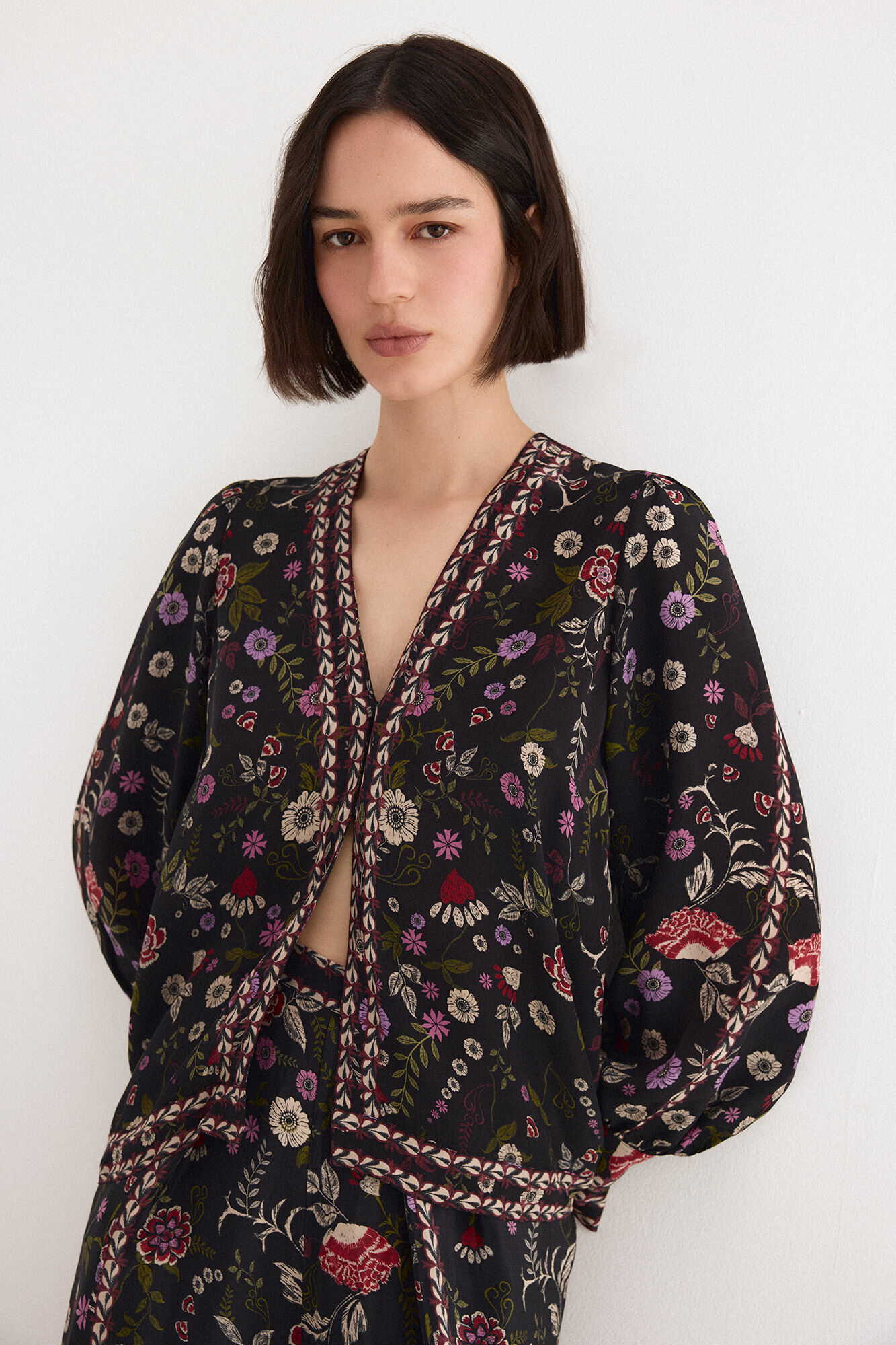 TFP by Tamara Falc&oacute; Border print blouse