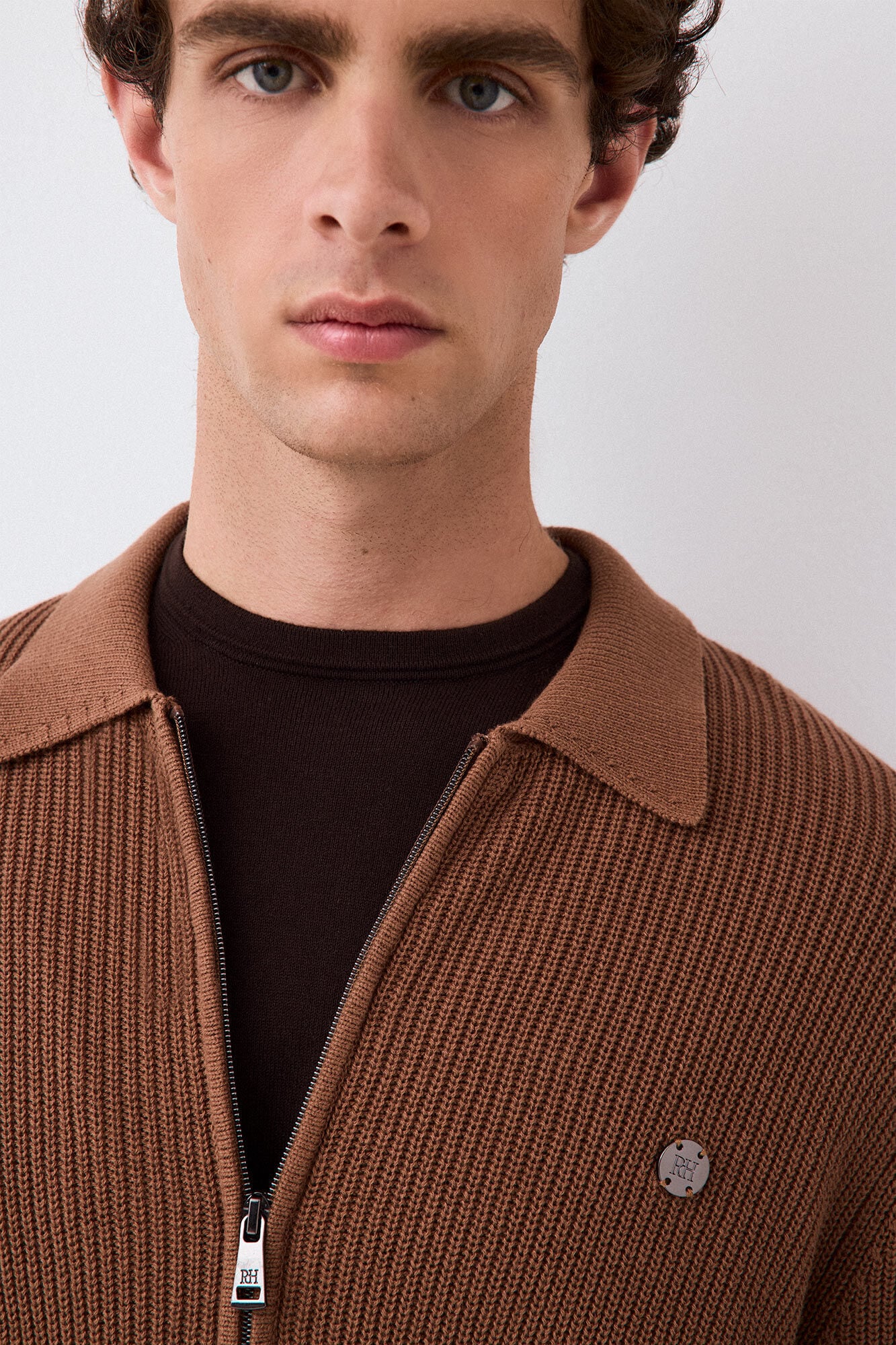 Pedro del Hierro Polo neck knit structure cardigan with zip fastening Brown