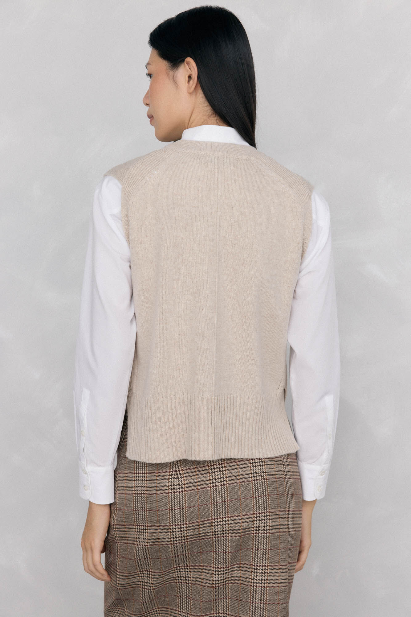 Pedro del Hierro Chaleco de punto lana calados Beige