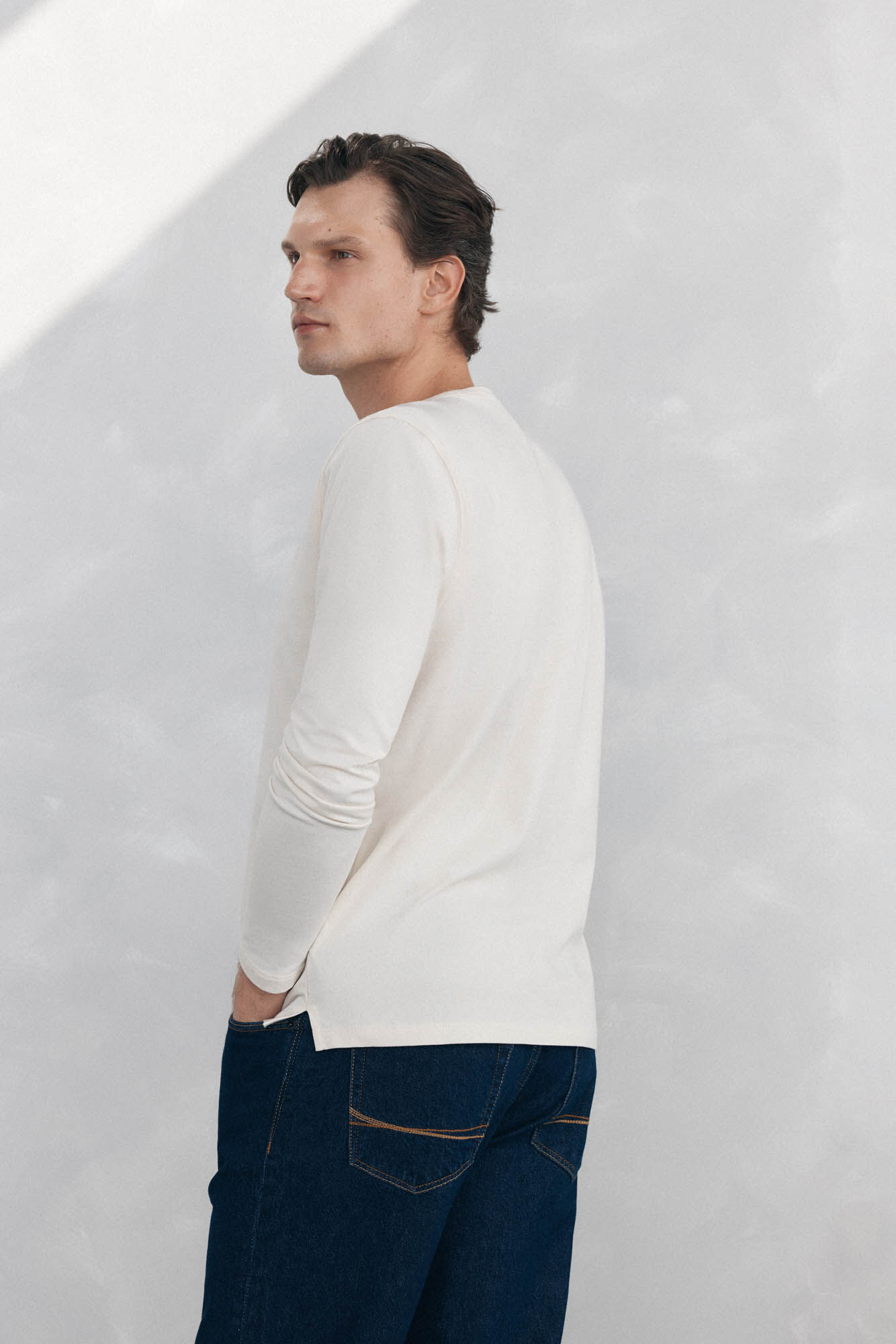 Pedro del Hierro Long-sleeved basic T-shirt Beige