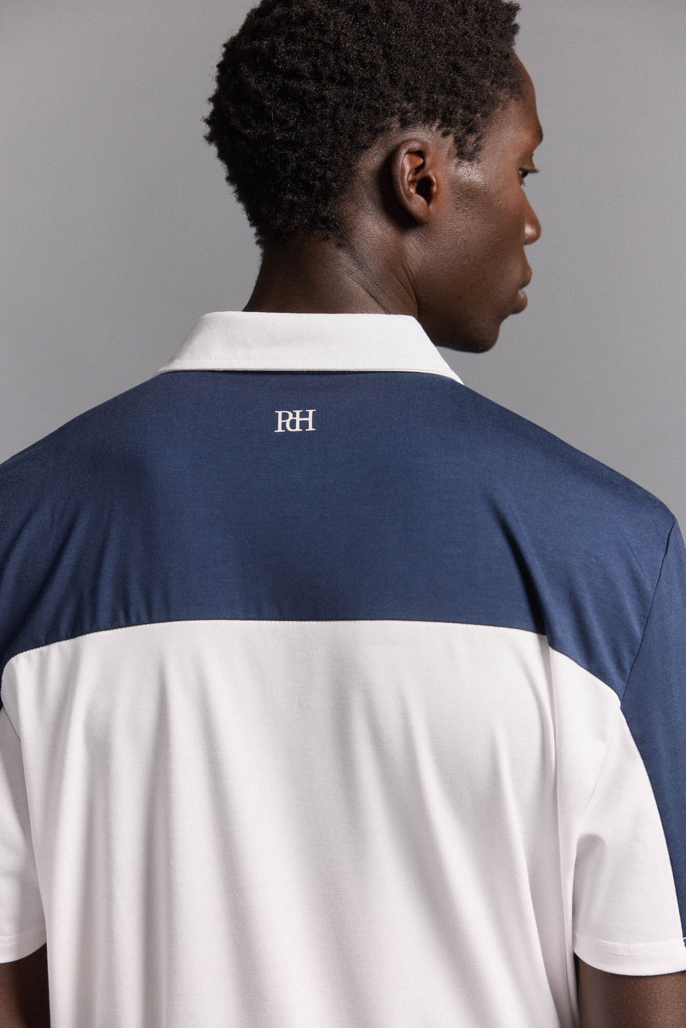 Pedro del Hierro Polo contrasts golf Blue