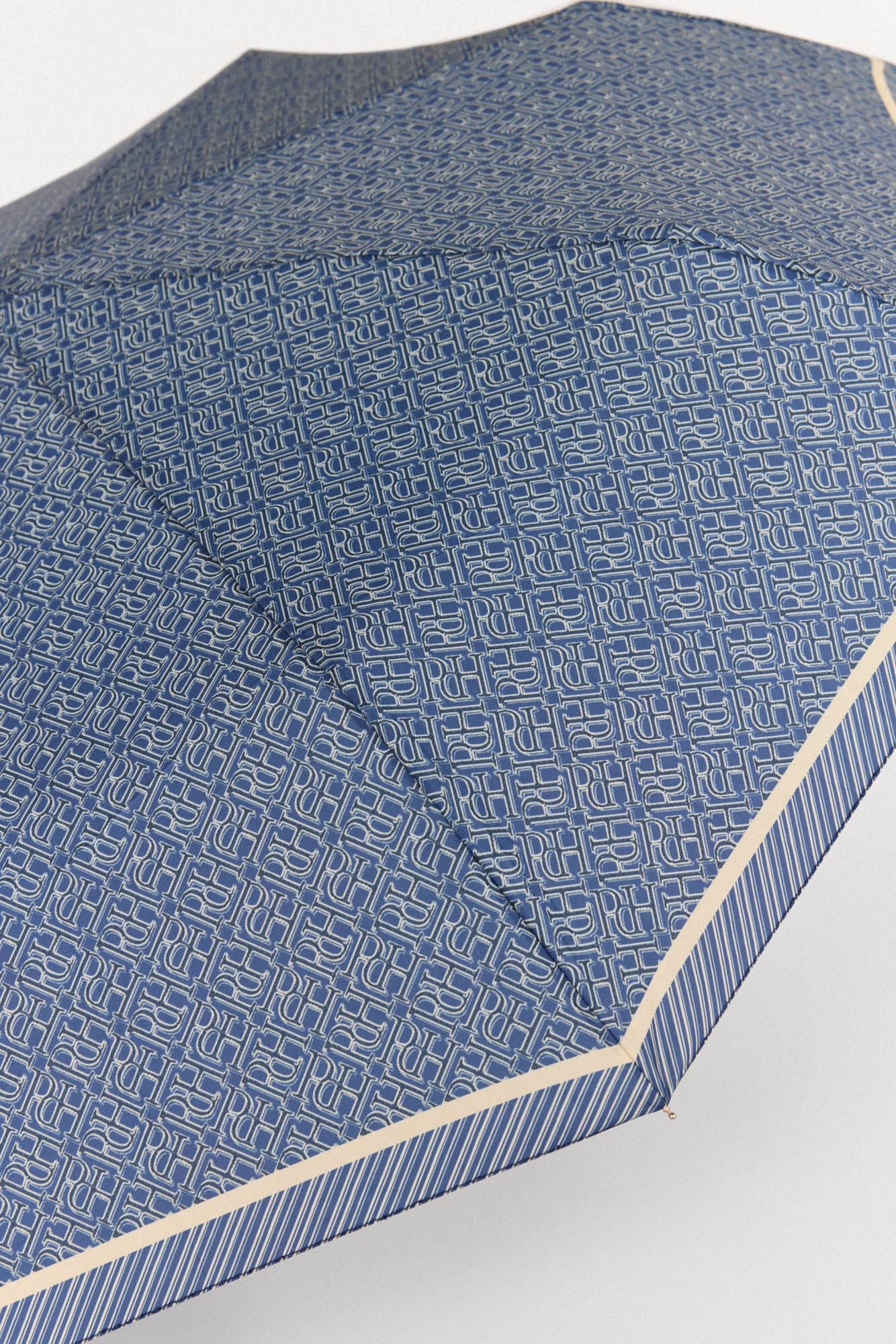 Pedro del Hierro Guarda-chuva monogramado com mala de ombro Azul