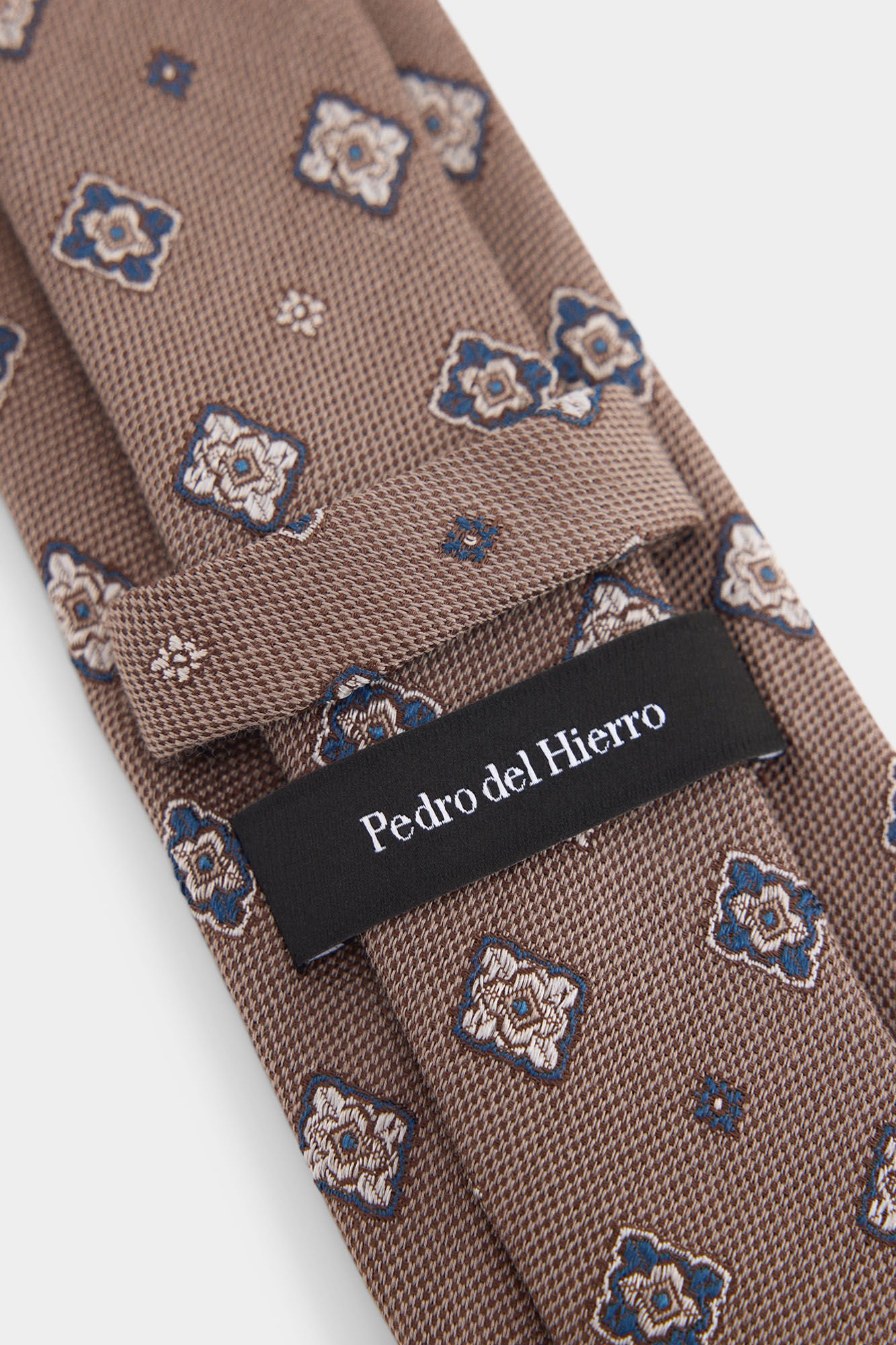 Pedro del Hierro Natural silk tie Beige