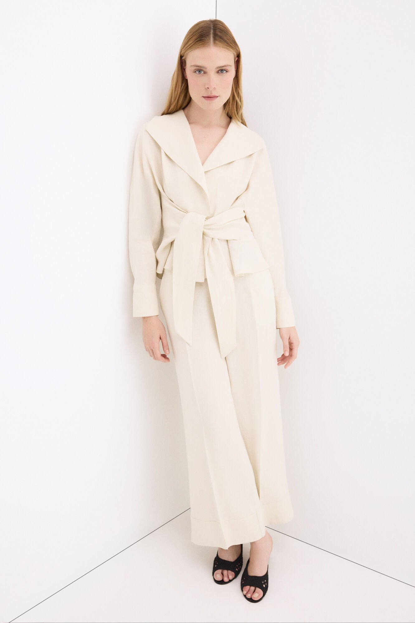 Pedro del Hierro Linen straight trousers Ecru
