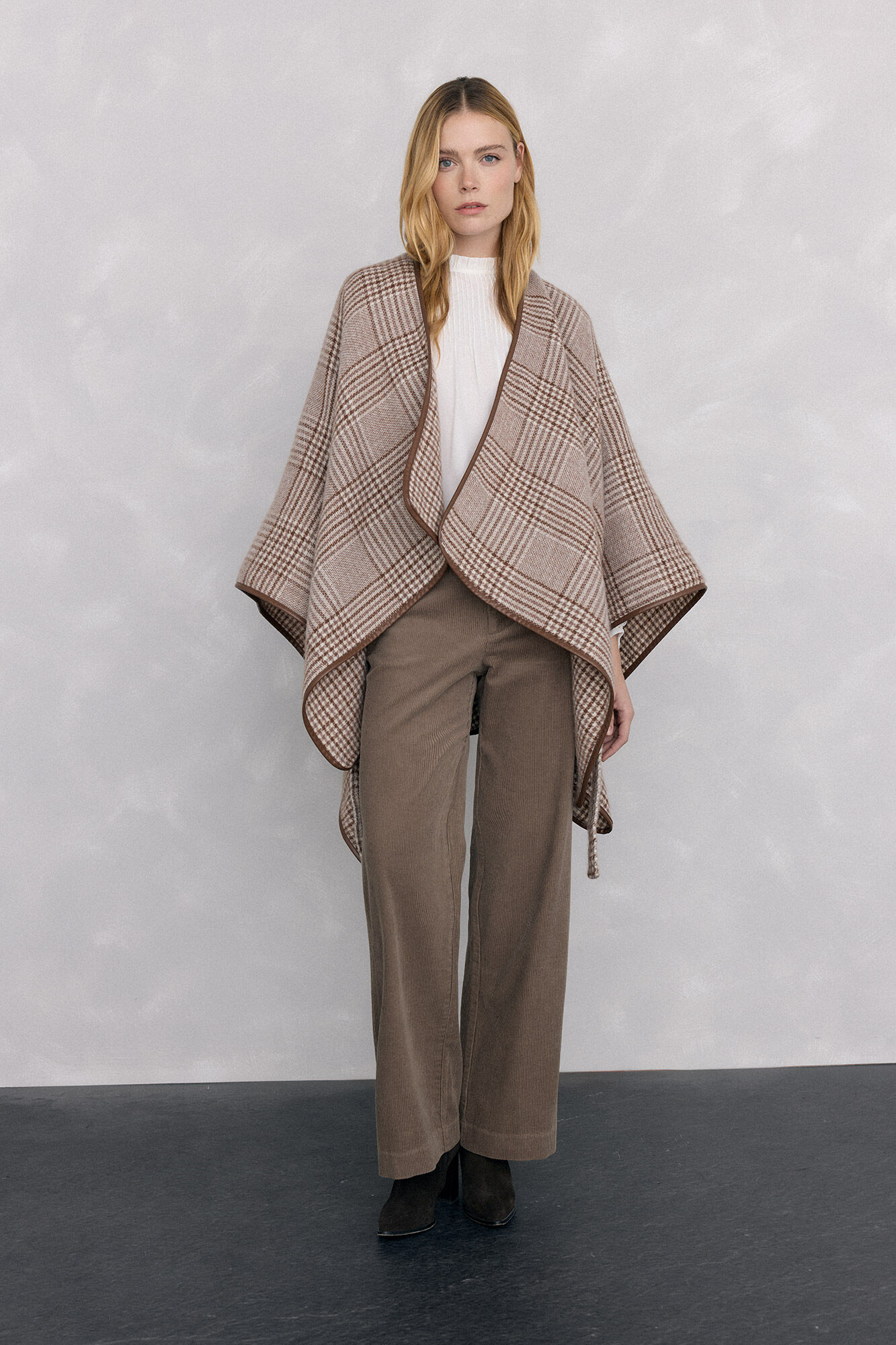 Pedro del Hierro Poncho xadrez V&aacute;rios