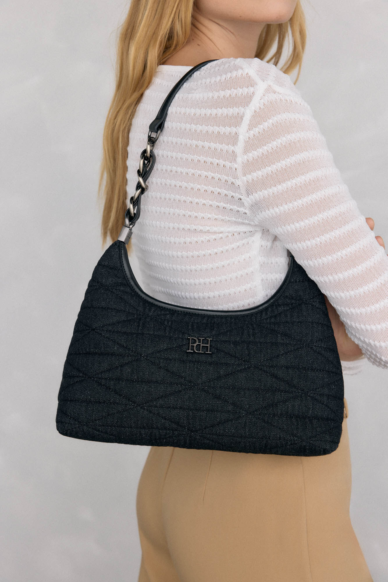 Pedro del Hierro Bolso hobo acolchado con asa de piel y cadena