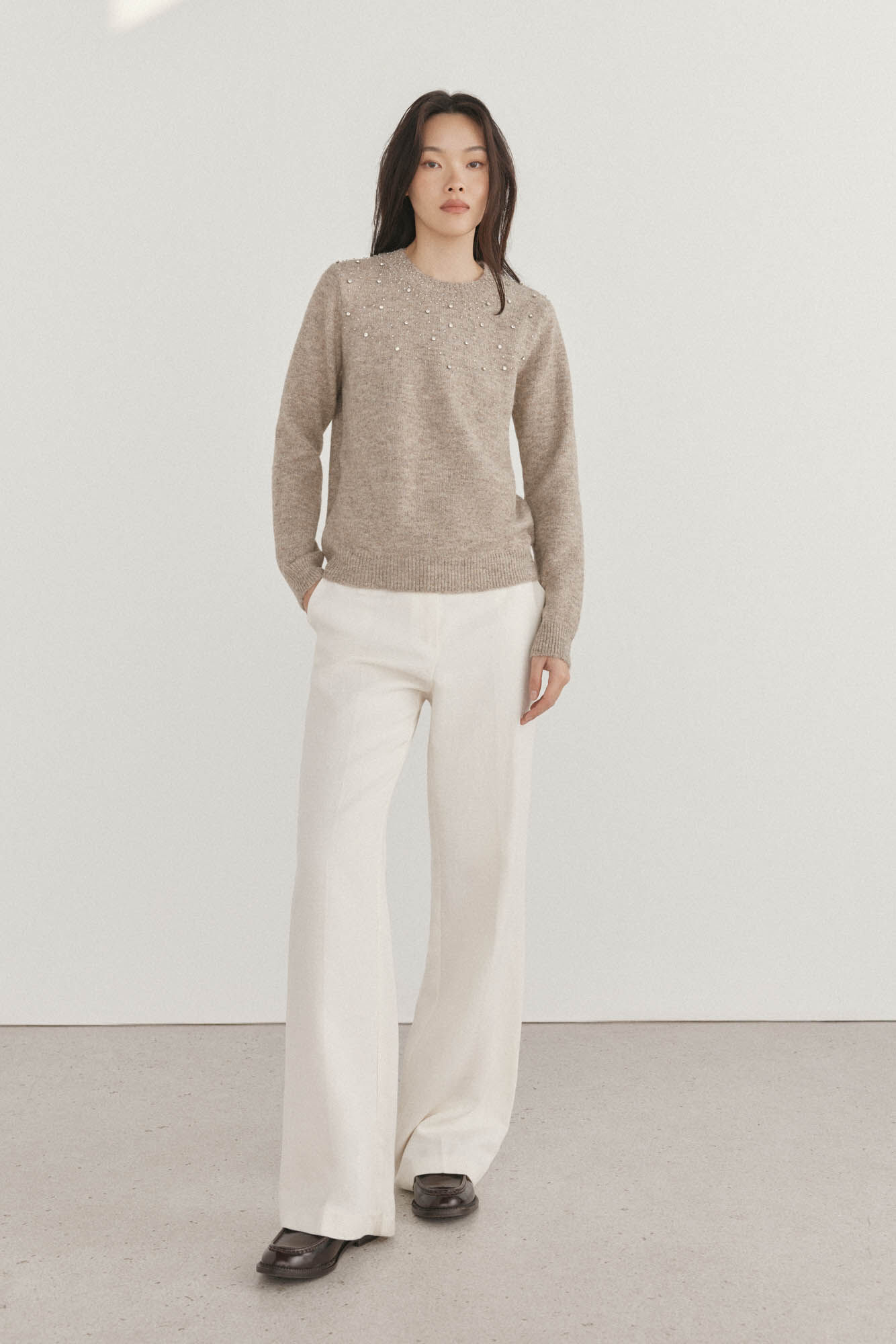 Pedro del Hierro Su&eacute;ter com pedras bordadas Cizento