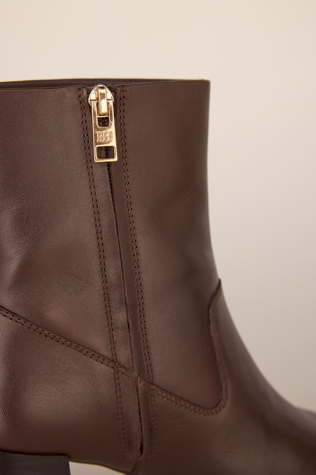 Pedro del Hierro Bot&iacute;n napa tac&oacute;n Marr&oacute;n