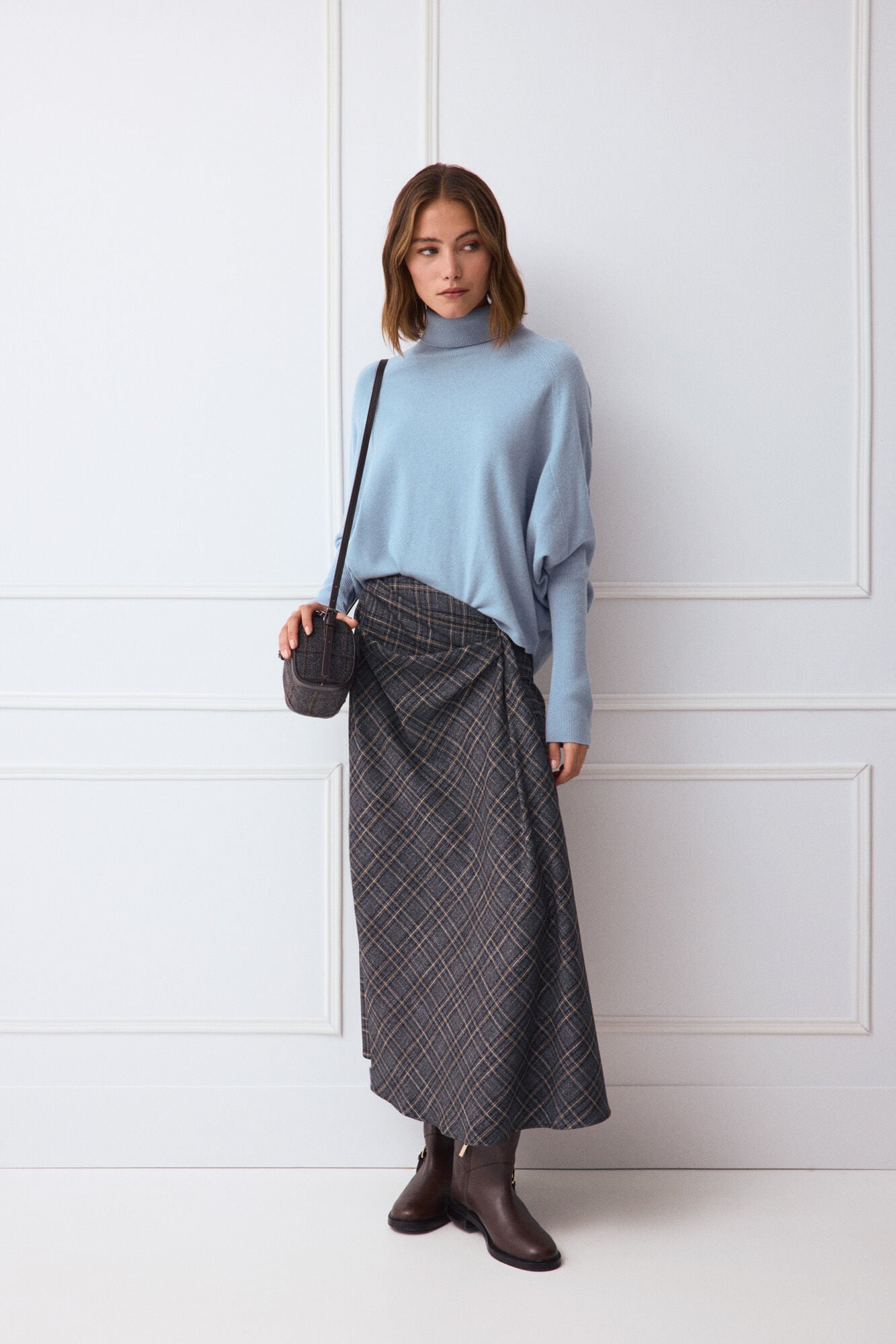 TFP by Tamara Falc&oacute; Oversize funnel neck jumper Blue