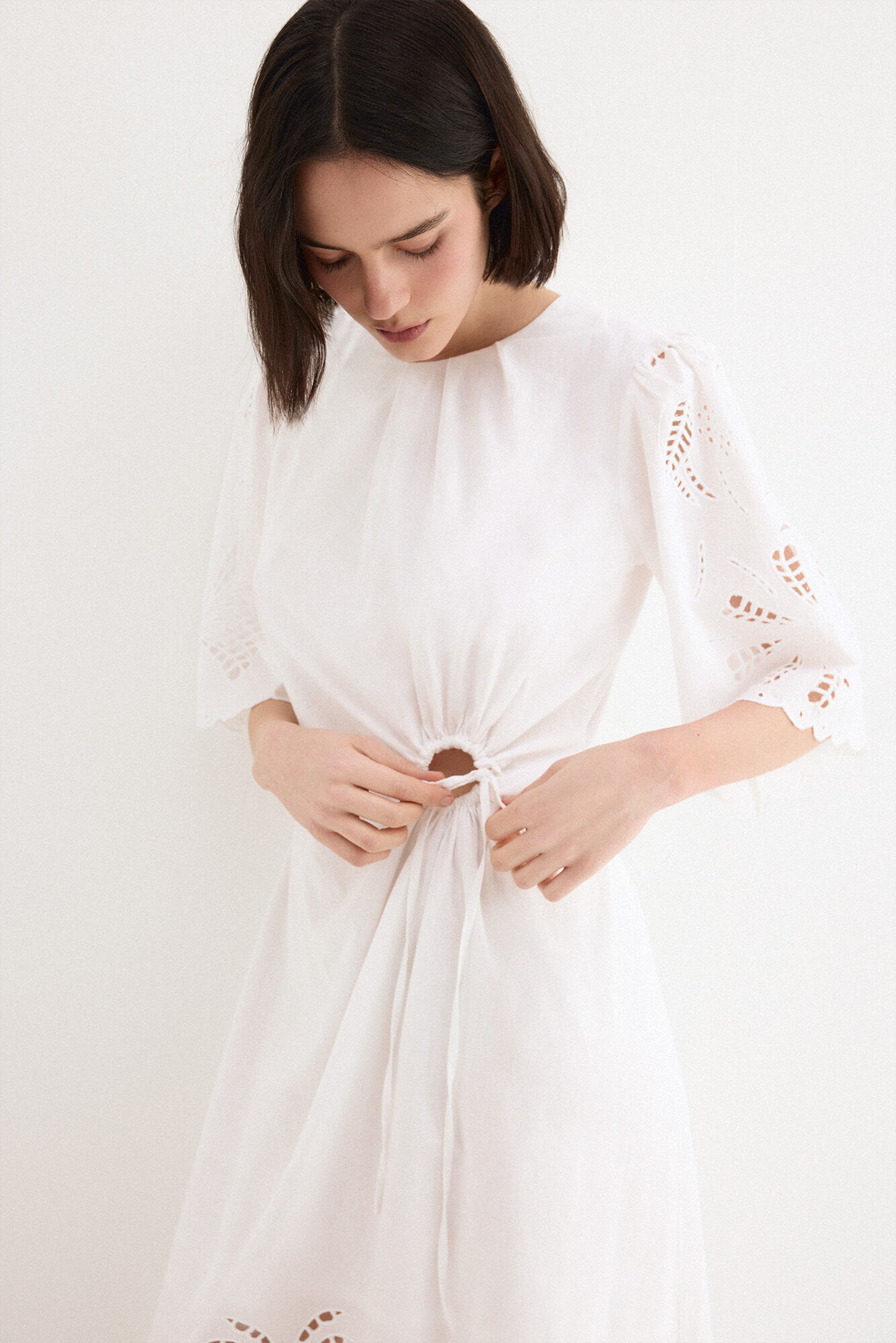 TFP by Tamara Falc&oacute; Vestido bordado Blanco