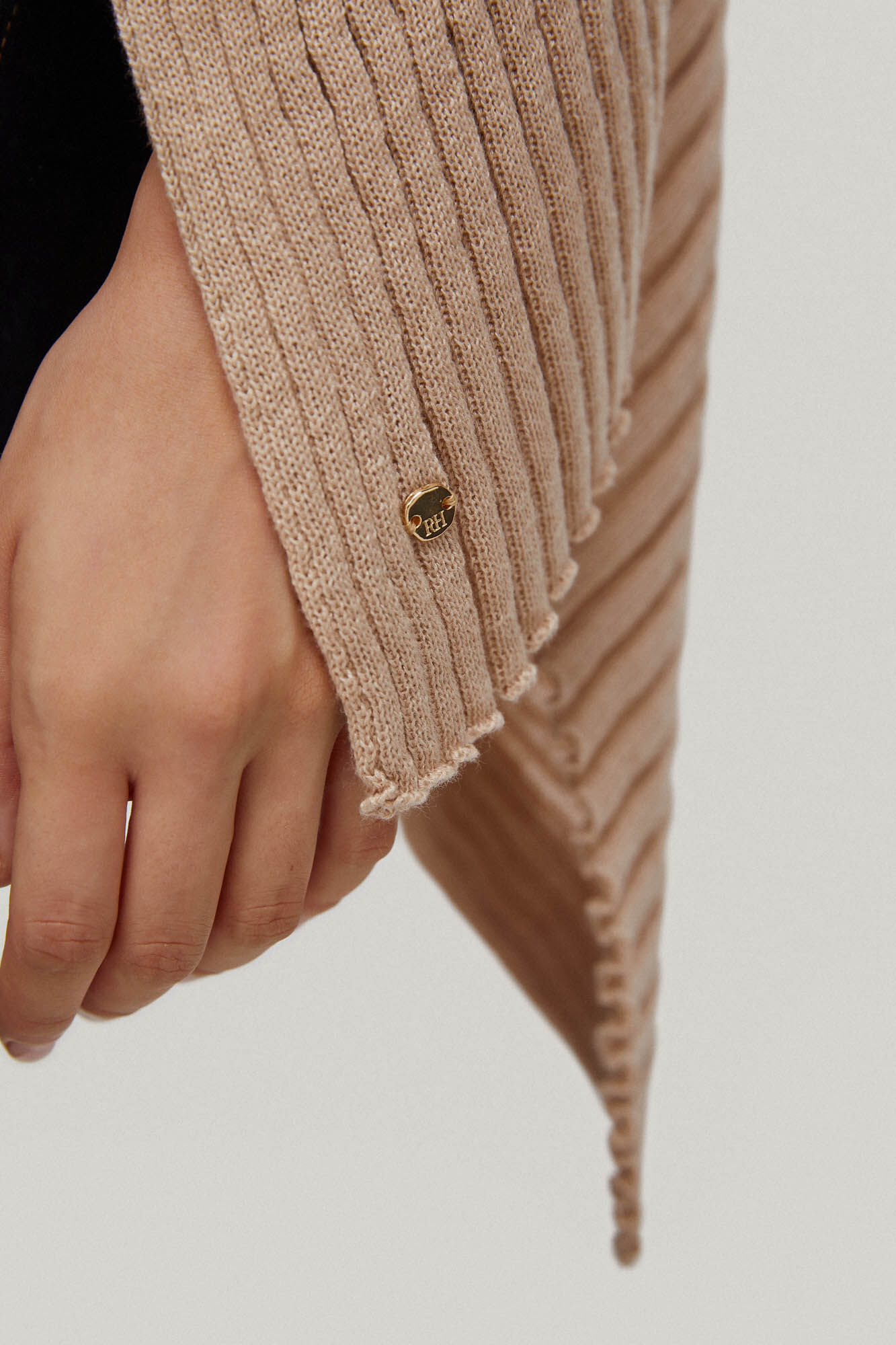 Pedro del Hierro Rib knit poncho Brown