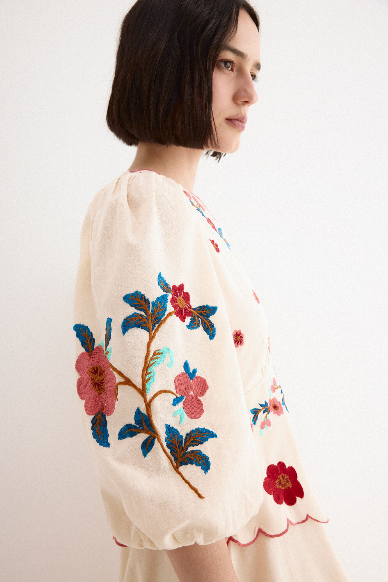 TFP by Tamara Falc&oacute; Embroidered dress Beige