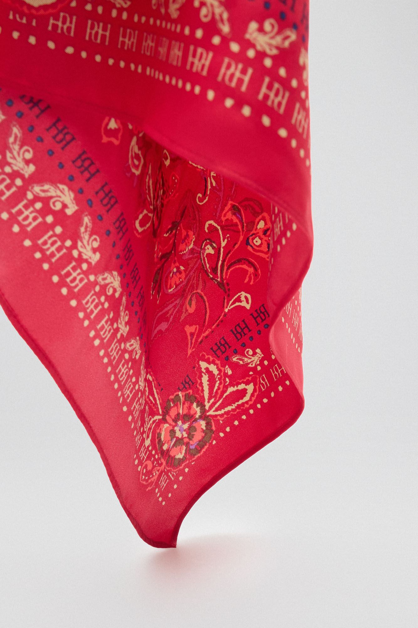 Pedro del Hierro Pa&ntilde;uelo bandana con estampado floral Varios