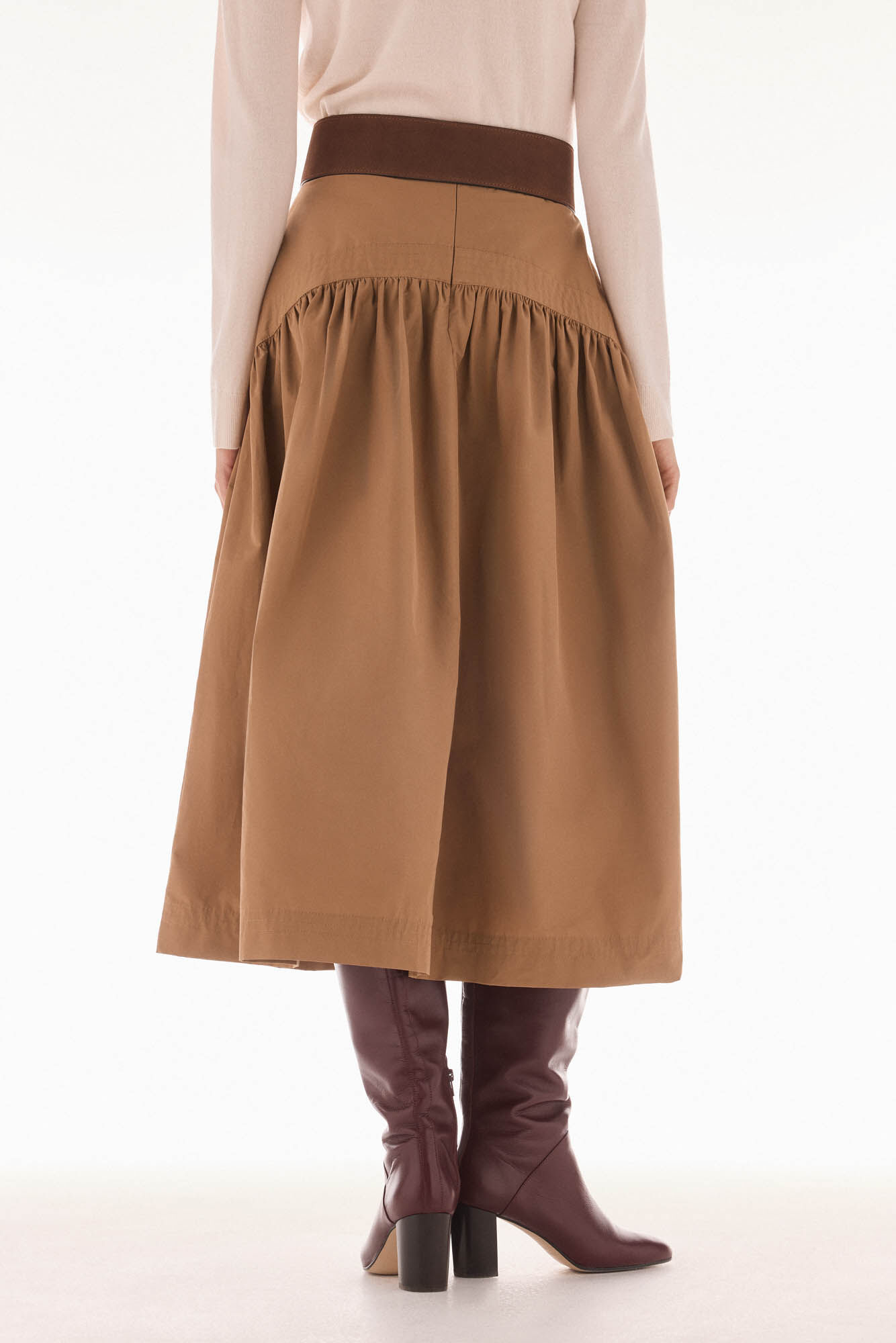 TFP by Tamara Falc&oacute; Falda tafeta abullonada