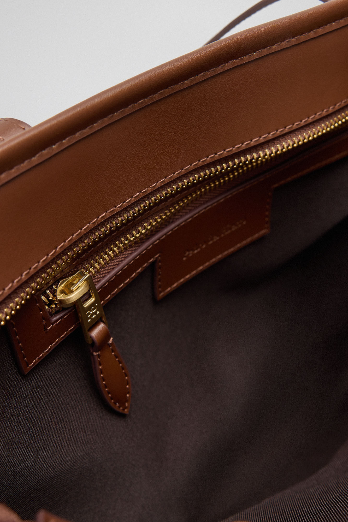 Pedro del Hierro Shopper jacquard Marr&oacute;n