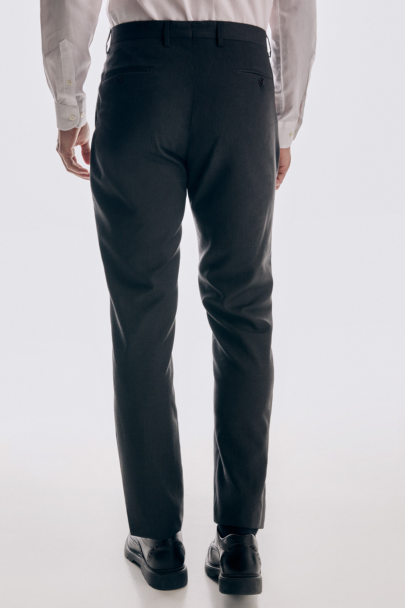 Pedro del Hierro Cal&ccedil;as &agrave; medida Cizento