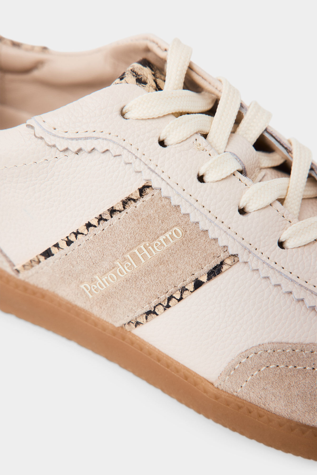 Pedro del Hierro Split leather trainers Beige