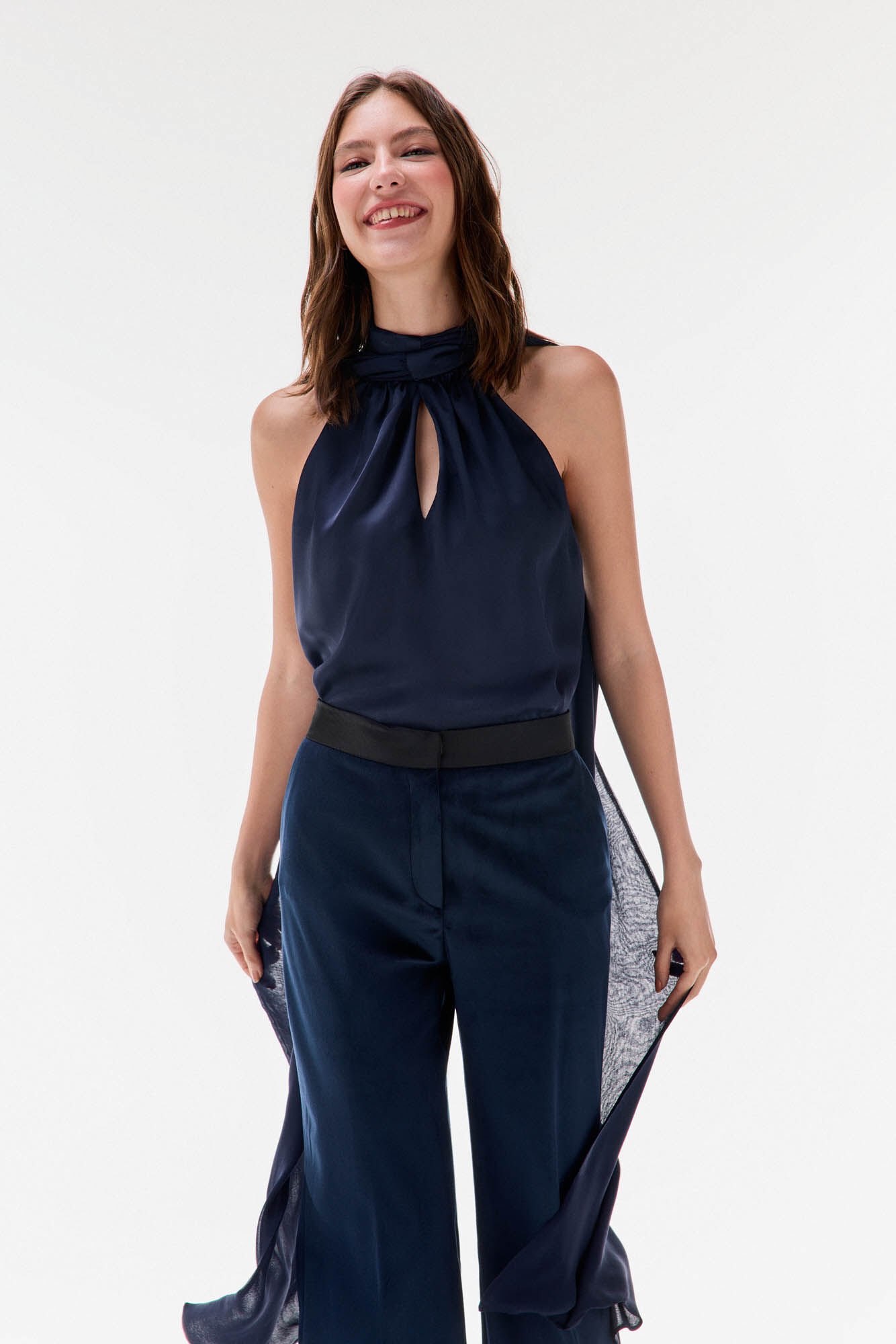 TFP by Tamara Falc&oacute; Plain tie, bow, lace top Blue
