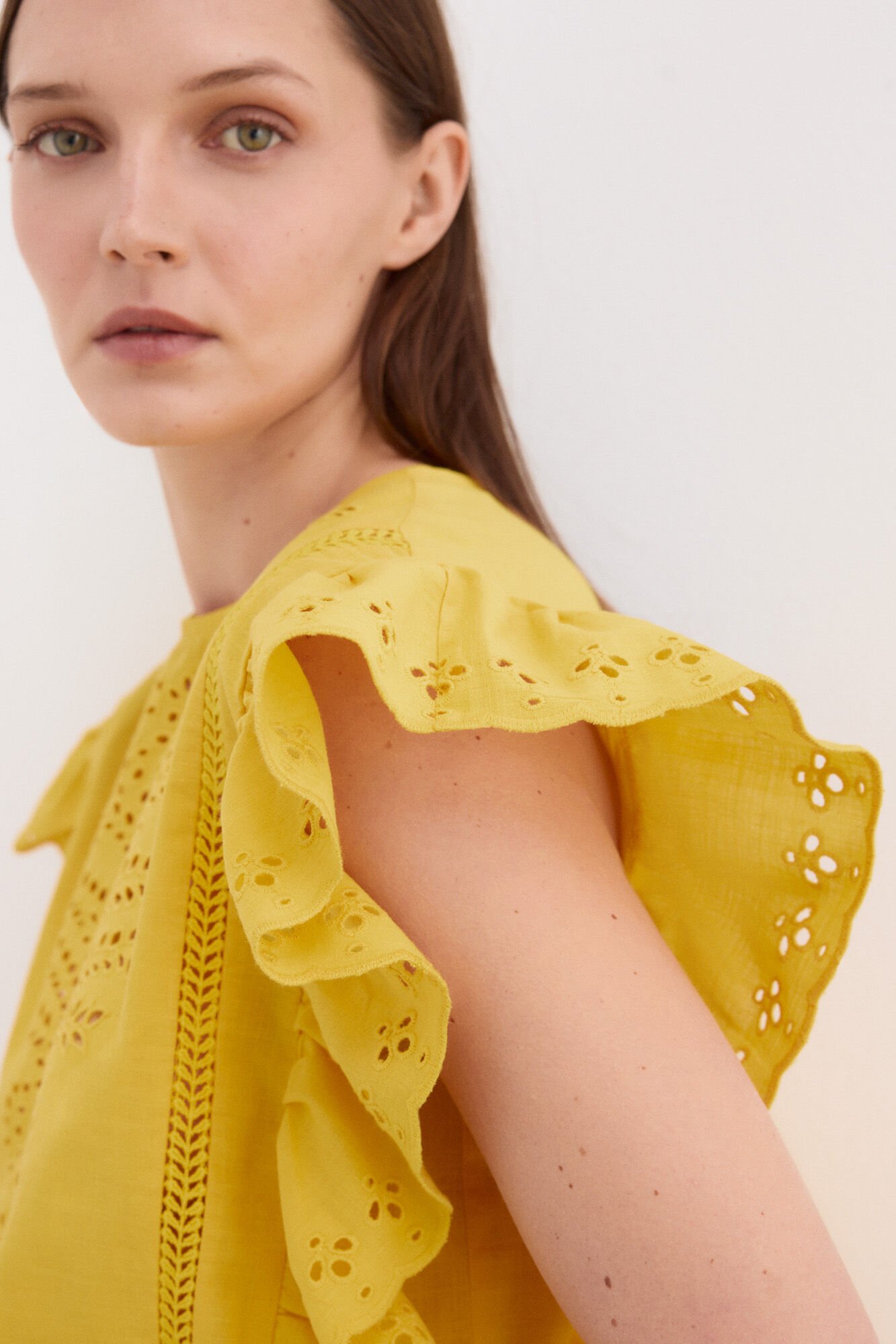 Pedro del Hierro Gold sleeveless T-shirt