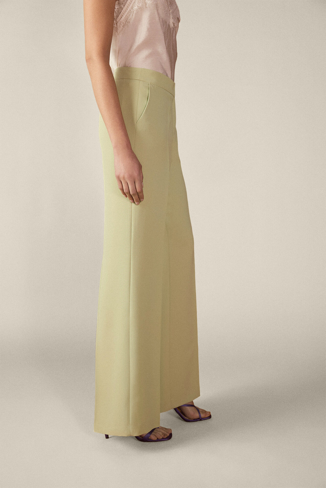 TFP by Tamara Falc&oacute; Pantal&oacute;n sastrero Verde