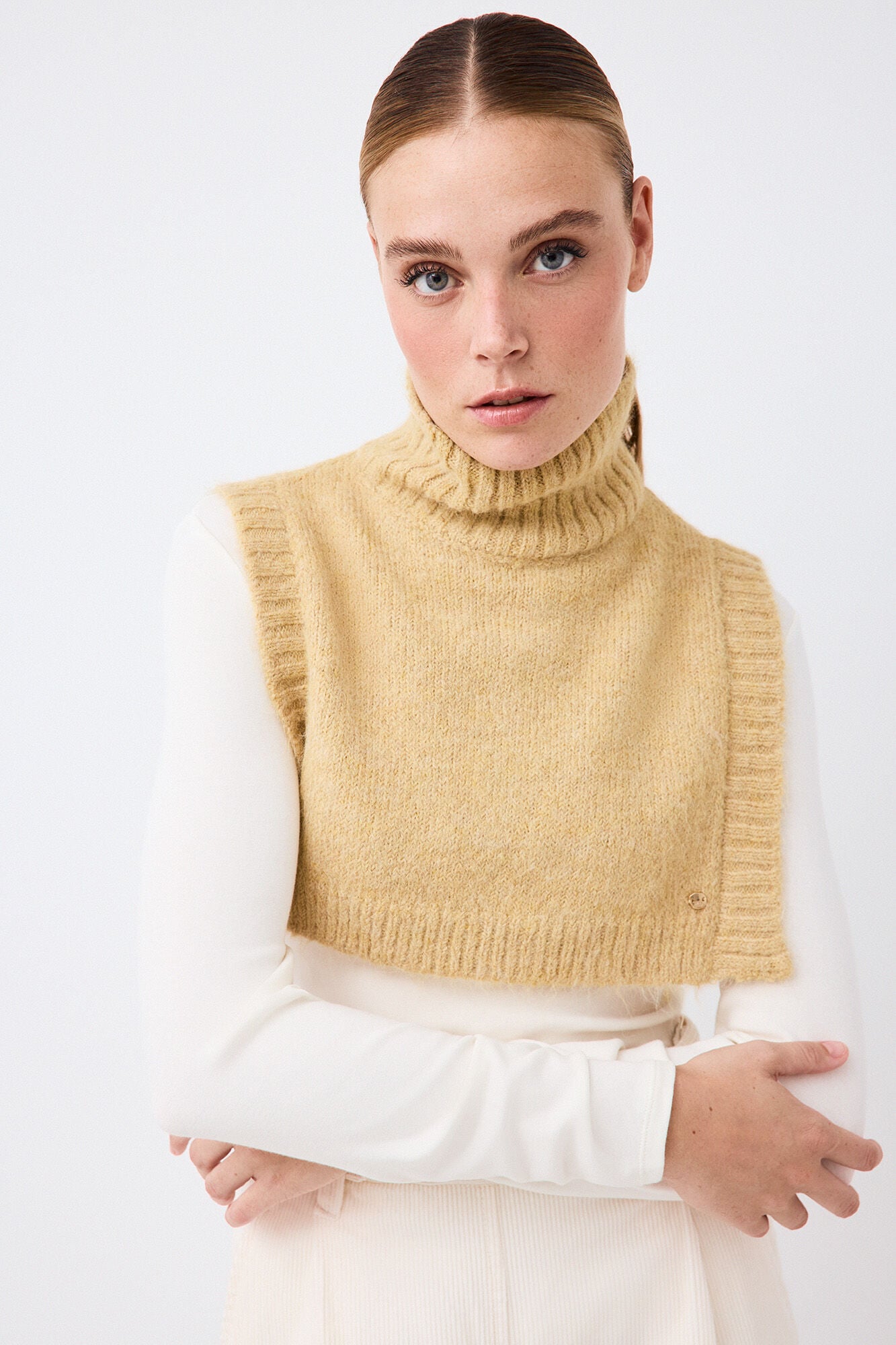 Pedro del Hierro Knit cape