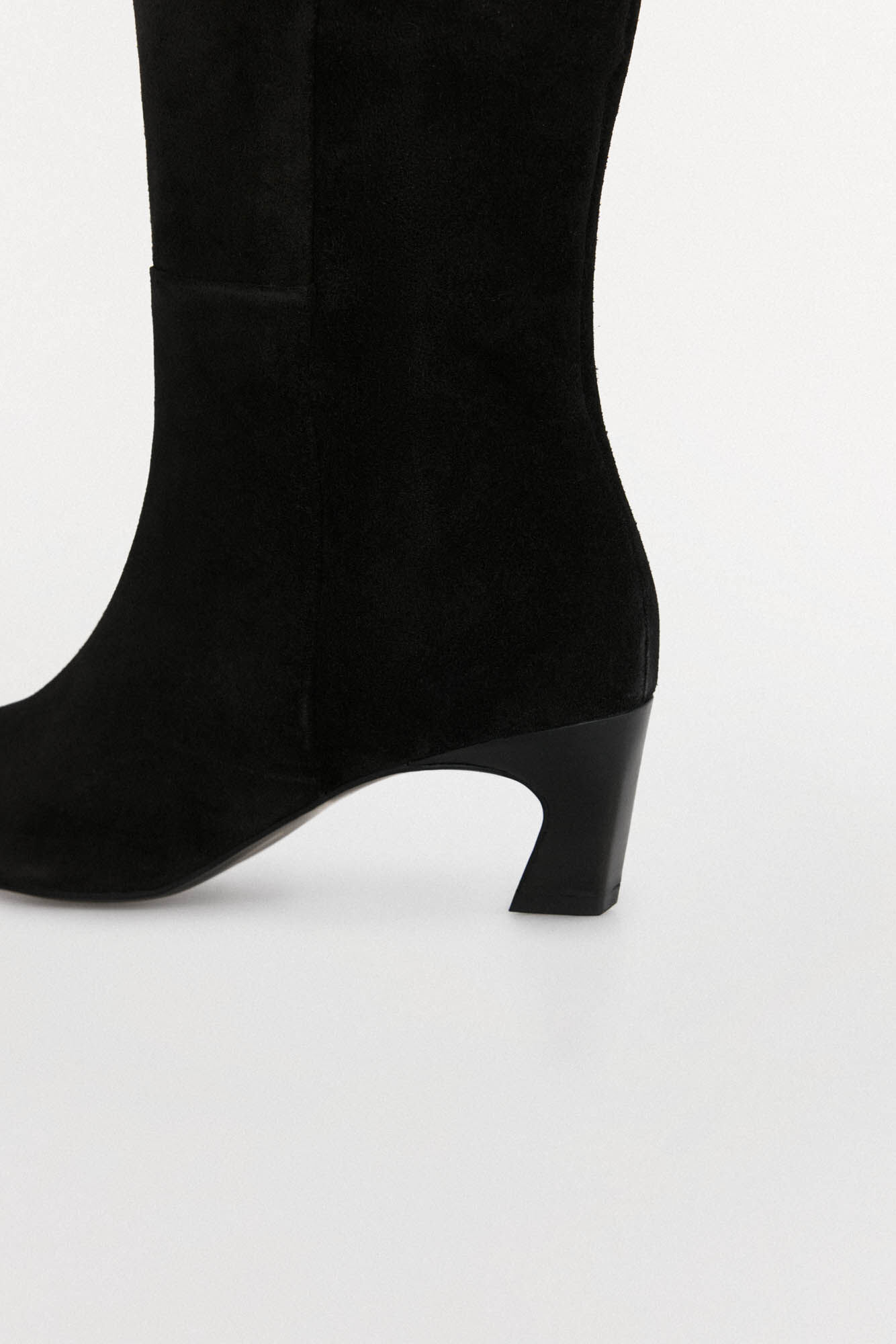 Pedro del Hierro Suede kitten heel split leather Black