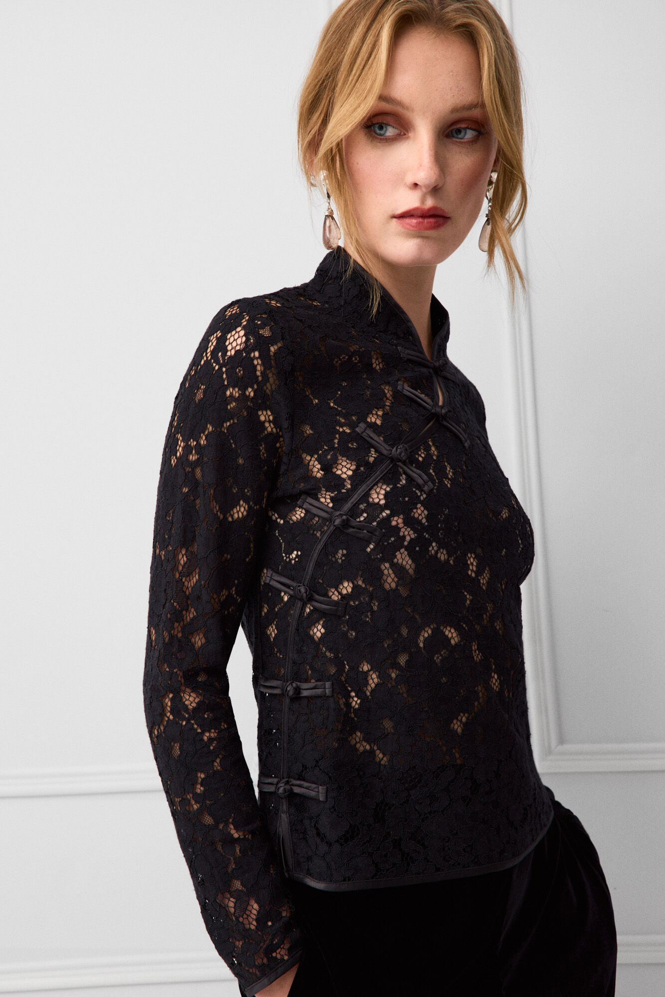 TFP by Tamara Falc&oacute; Blusa de renda oriental
