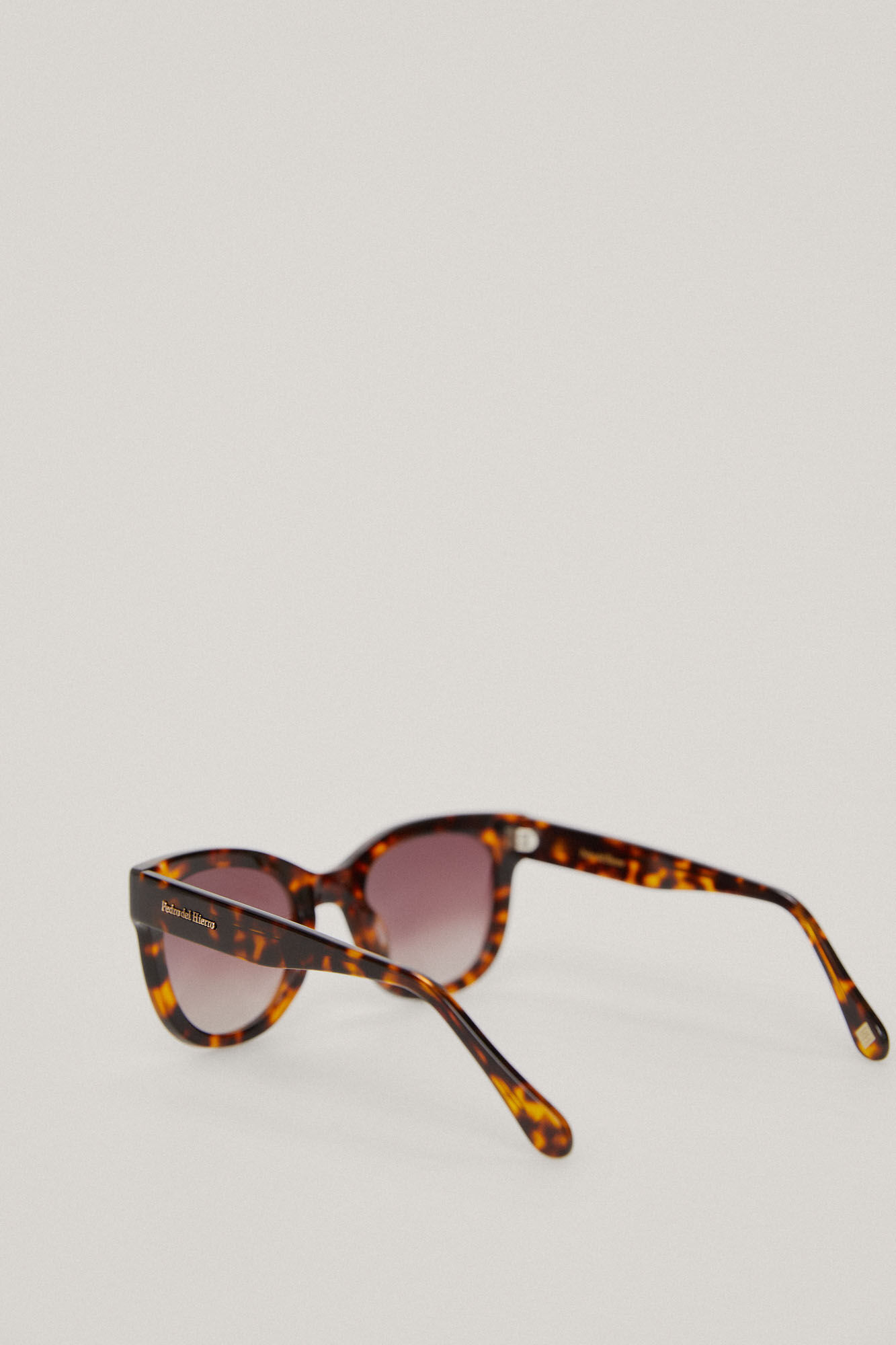 Pedro del Hierro Gafa De Sol De Acetato Efecto Carey Marr&oacute;n