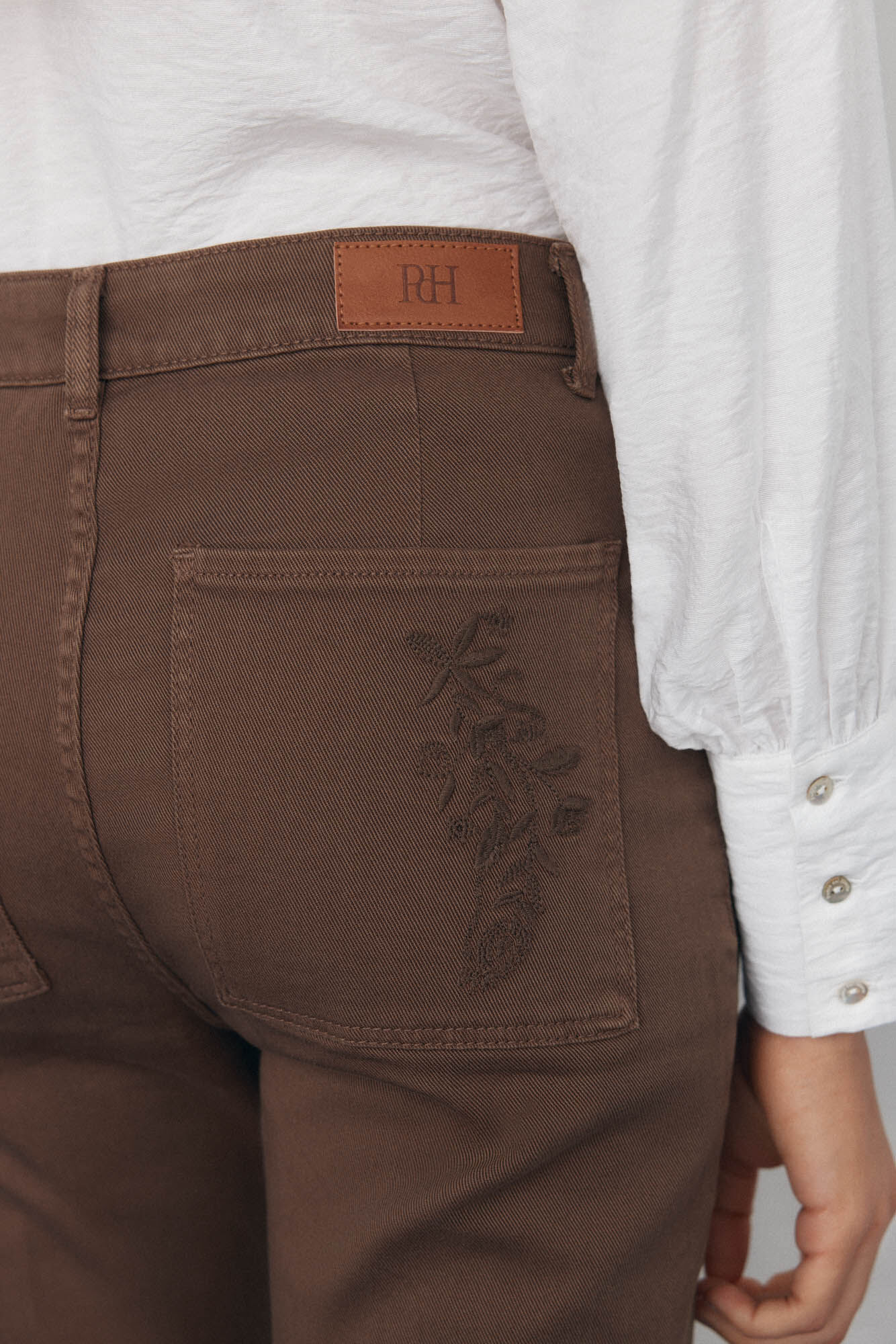 Pedro del Hierro Jeans flare cropped Marr&oacute;n