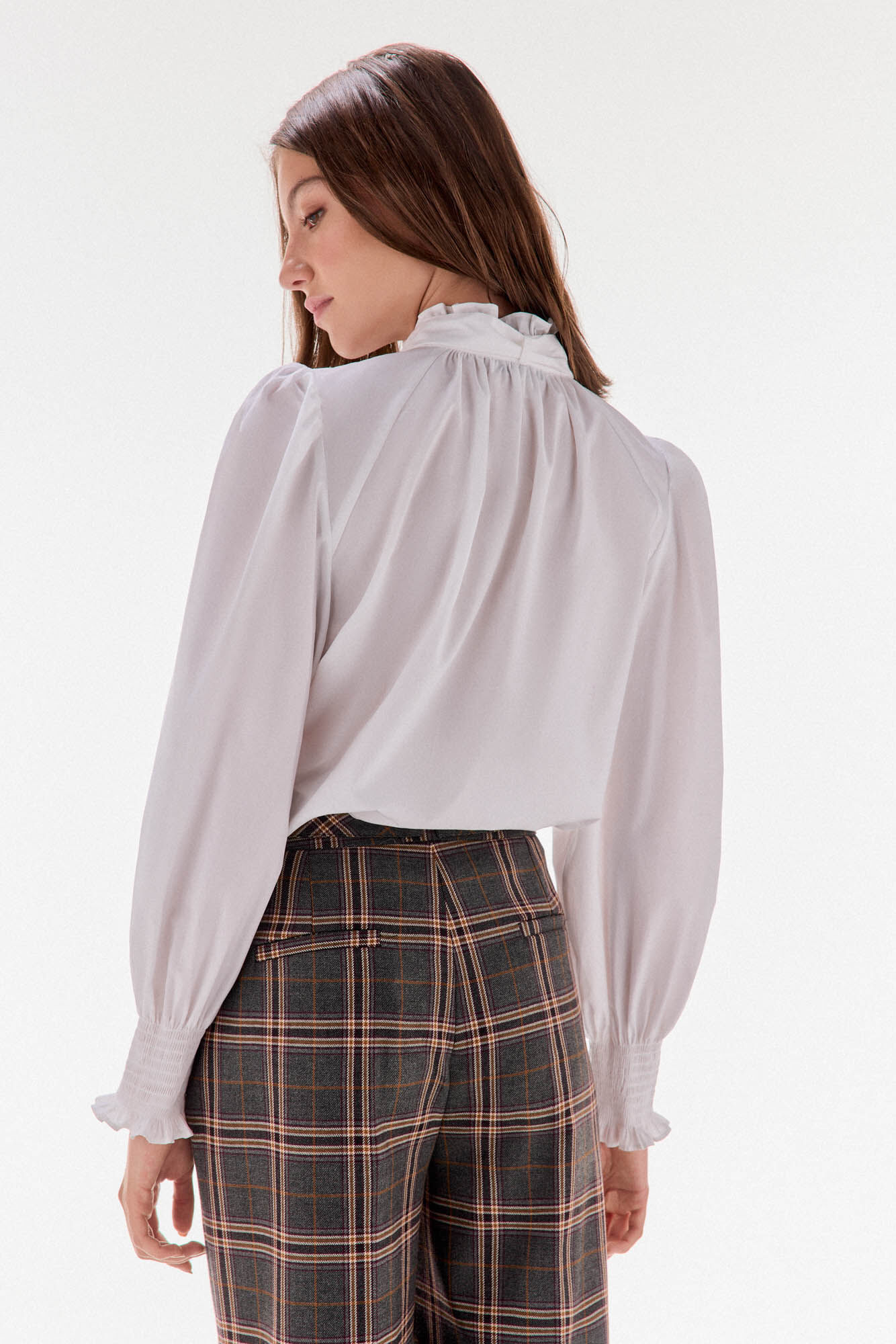 TFP by Tamara Falc&oacute; Plain blouse with bow or tie Ecru