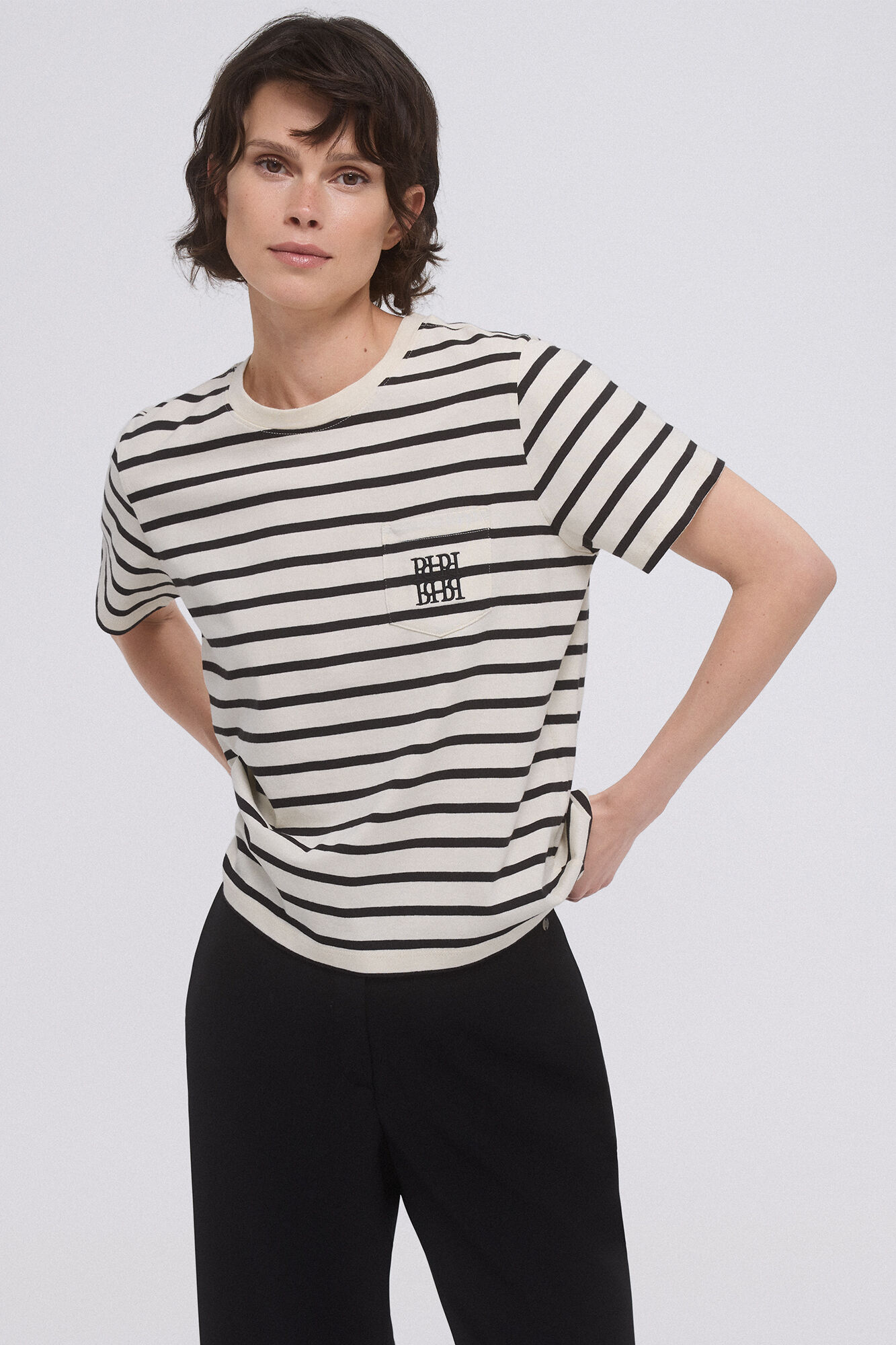 Pedro del Hierro T-shirt b&aacute;sica com bolso bordado Preto