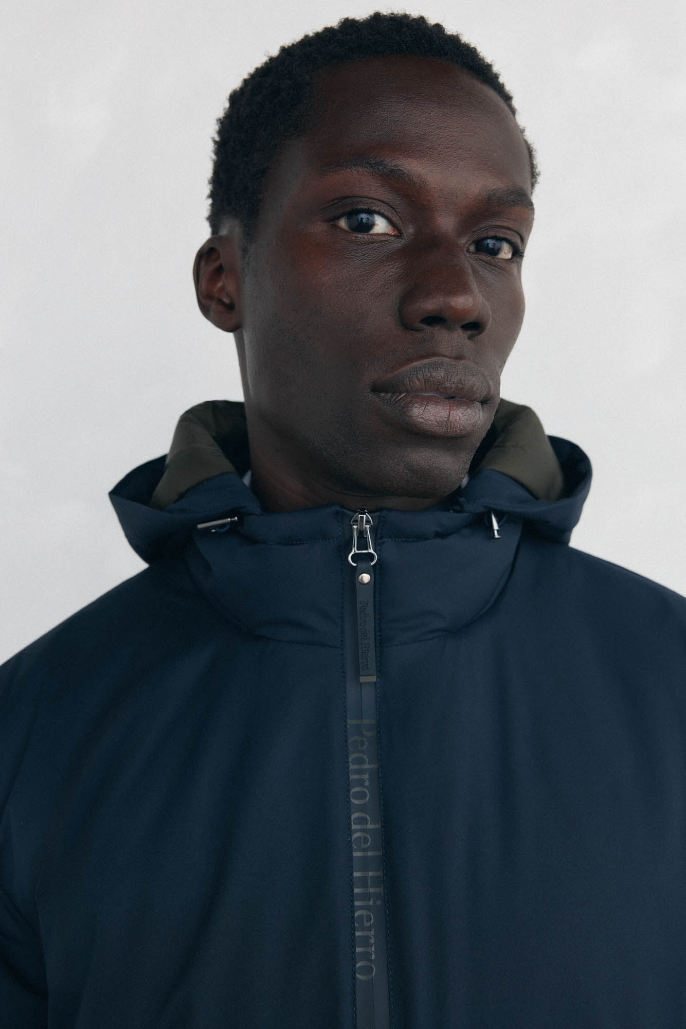 Pedro del Hierro Jaqueta com fecho-&eacute;clair e capuz