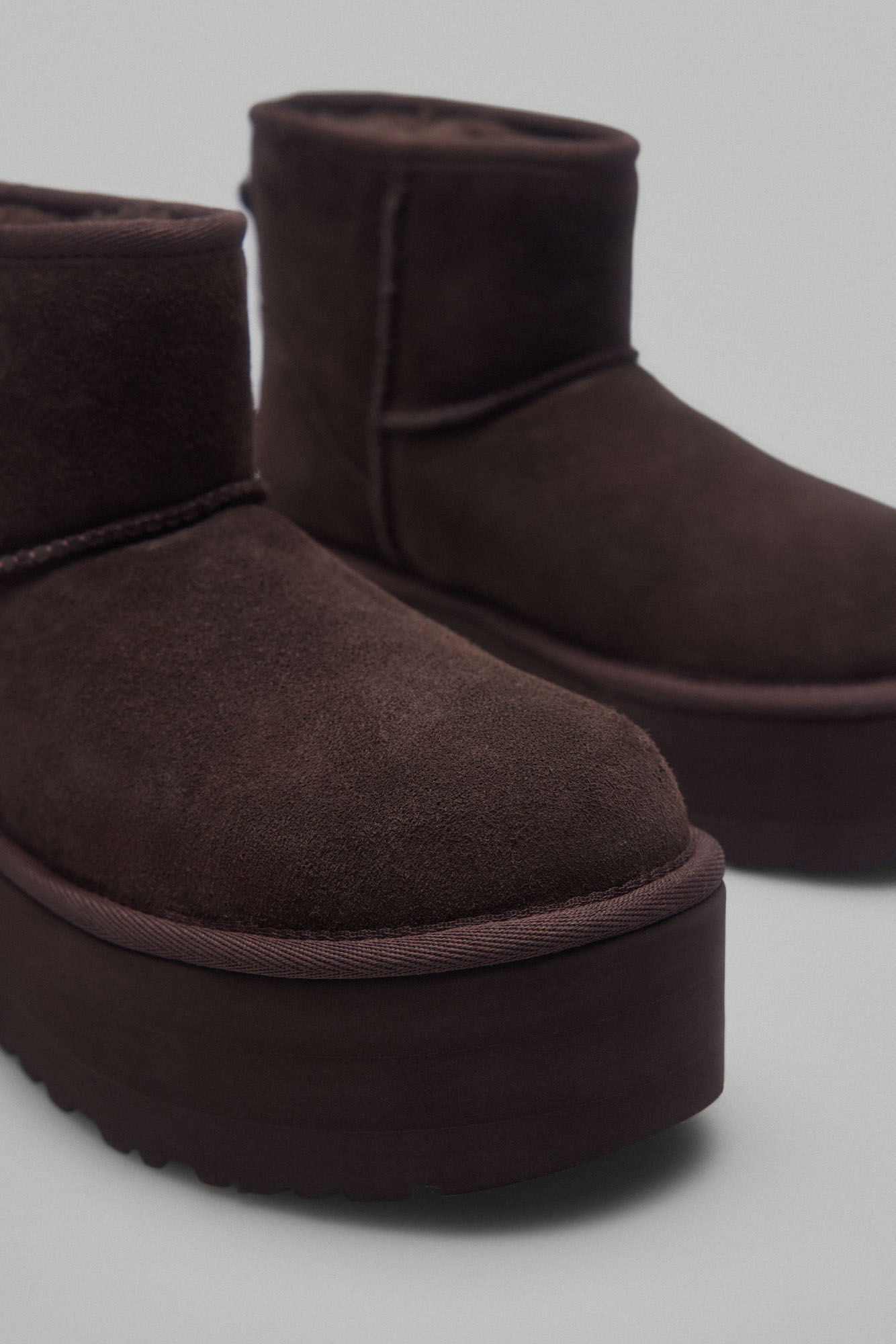 Ugg Bota de plataforma para mulher Marrom