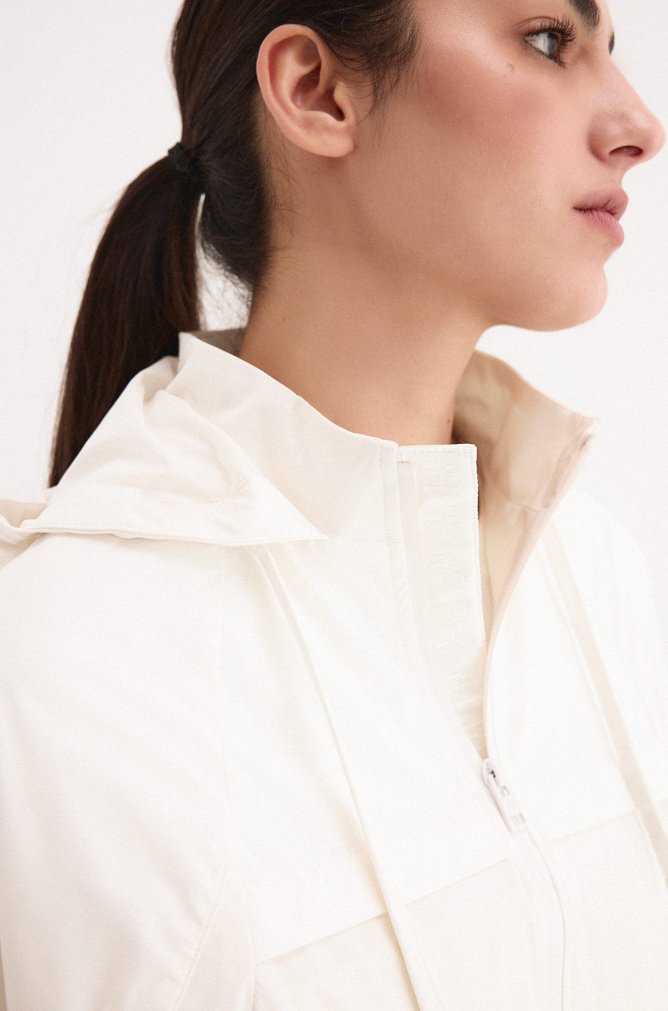 Pedro del Hierro Parka curta com capuz Ecru