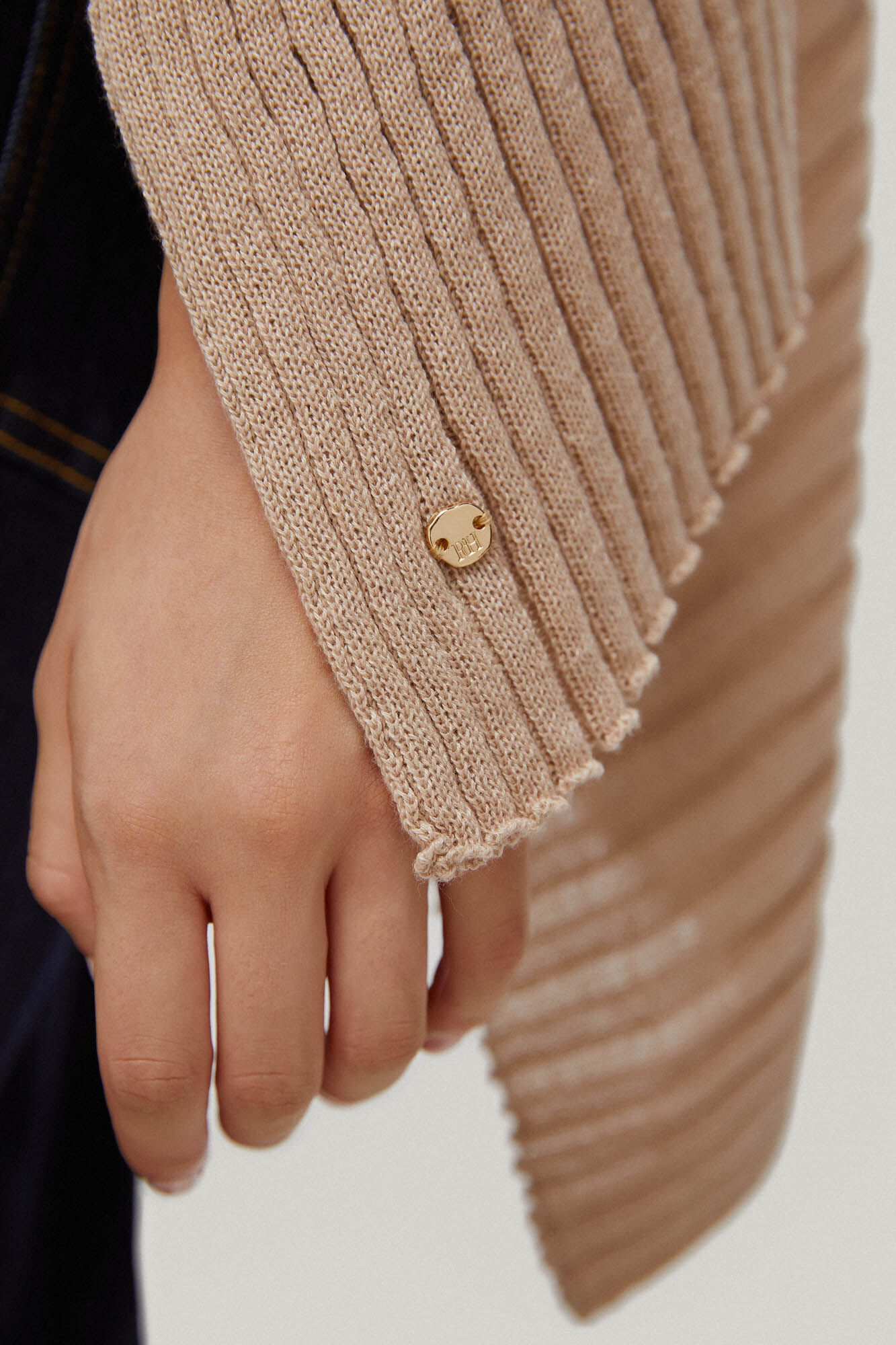 Pedro del Hierro Rib knit poncho Brown