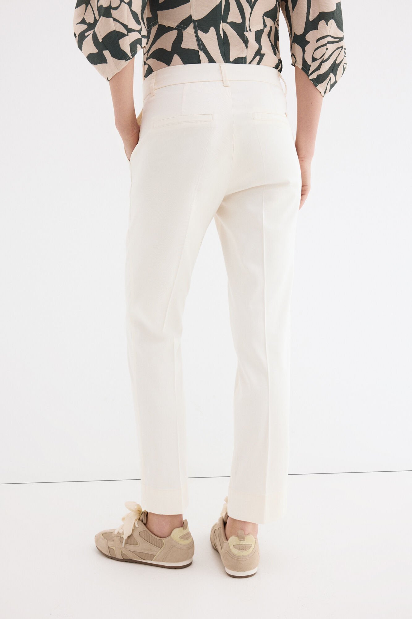 Pedro del Hierro Slim classic trousers Ecru