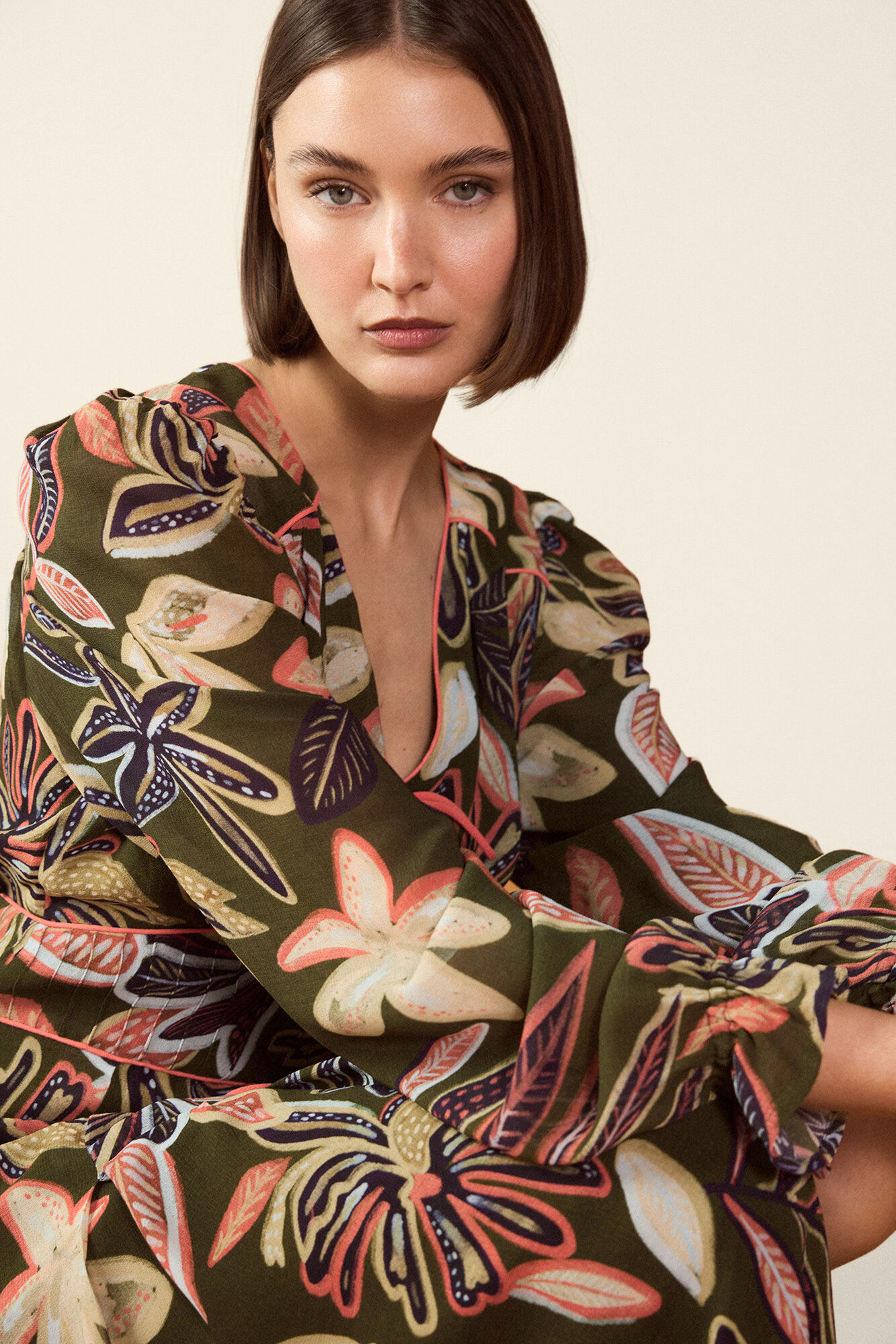 TFP by Tamara Falc&oacute; Vestido estampado con cenefa Morado