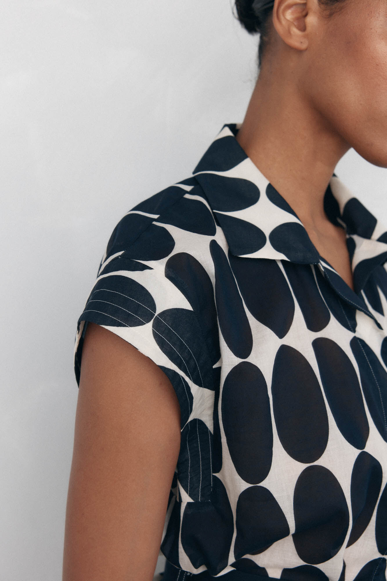 Pedro del Hierro Colete estampado com cinto Marfim