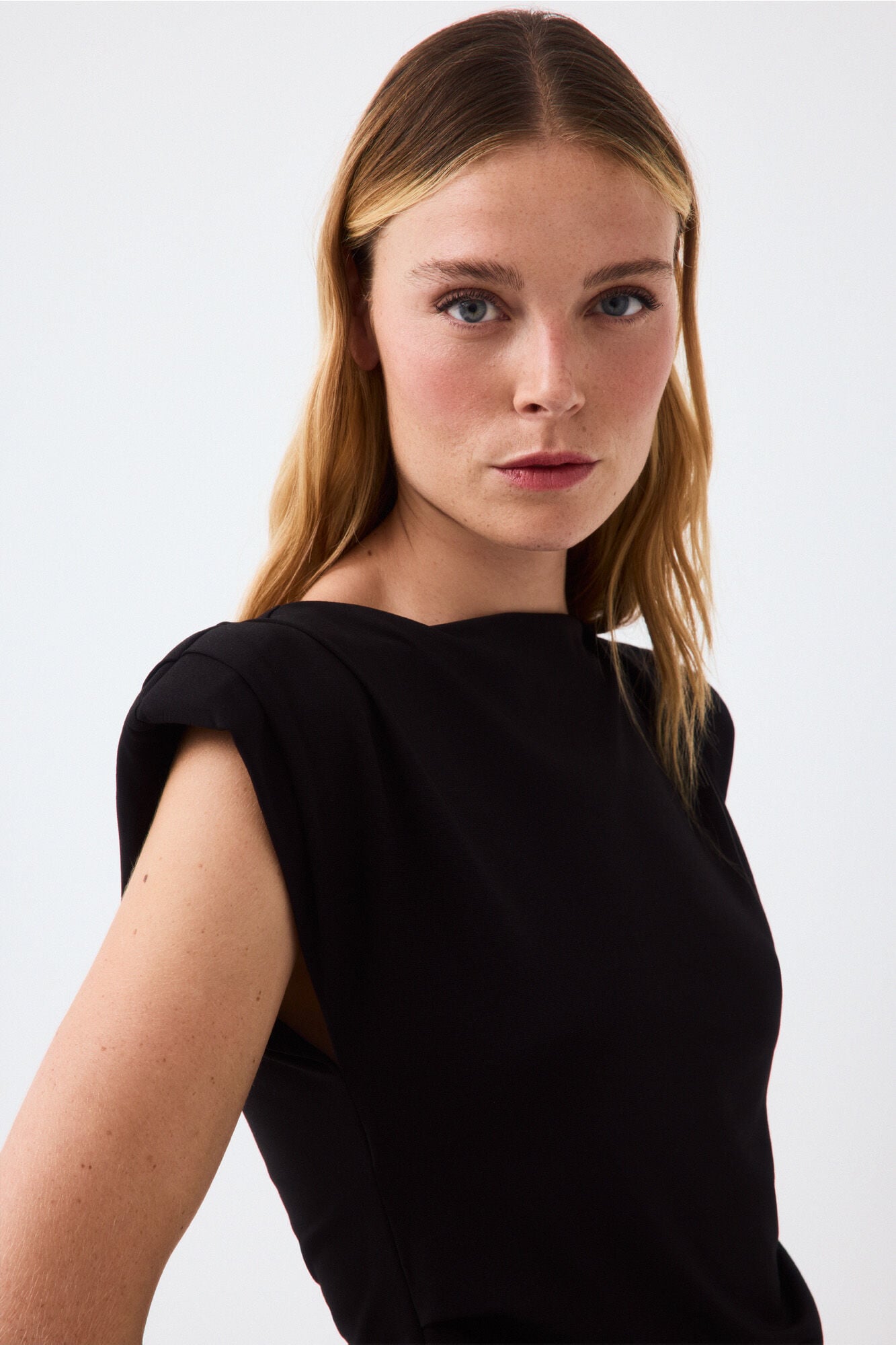 Pedro del Hierro Sleeveless draped T-shirt with defined shoulders
