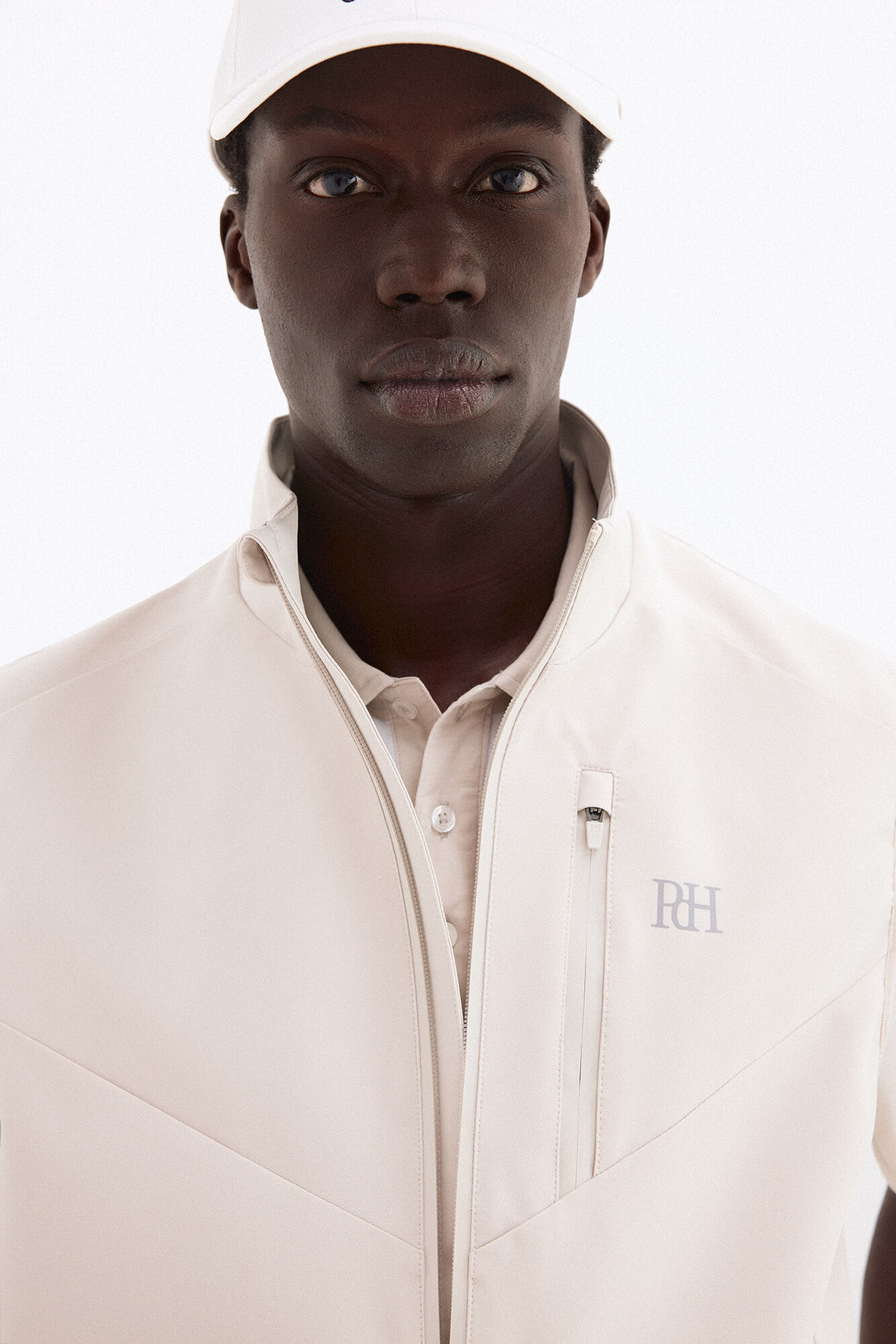 Pedro del Hierro Plain golf gilet Beige