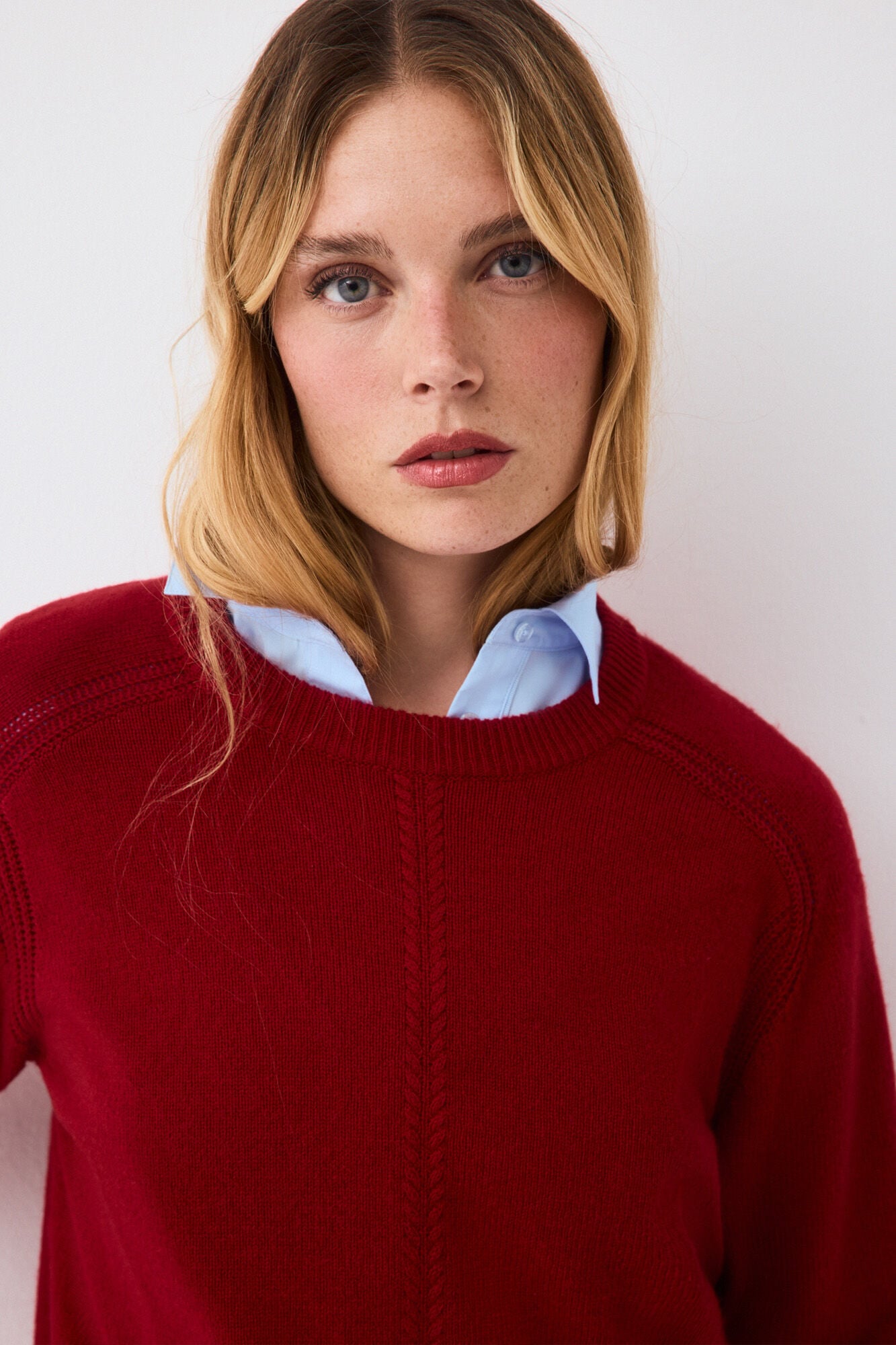 Pedro del Hierro Camisola com costura central e gola remov&iacute;vel