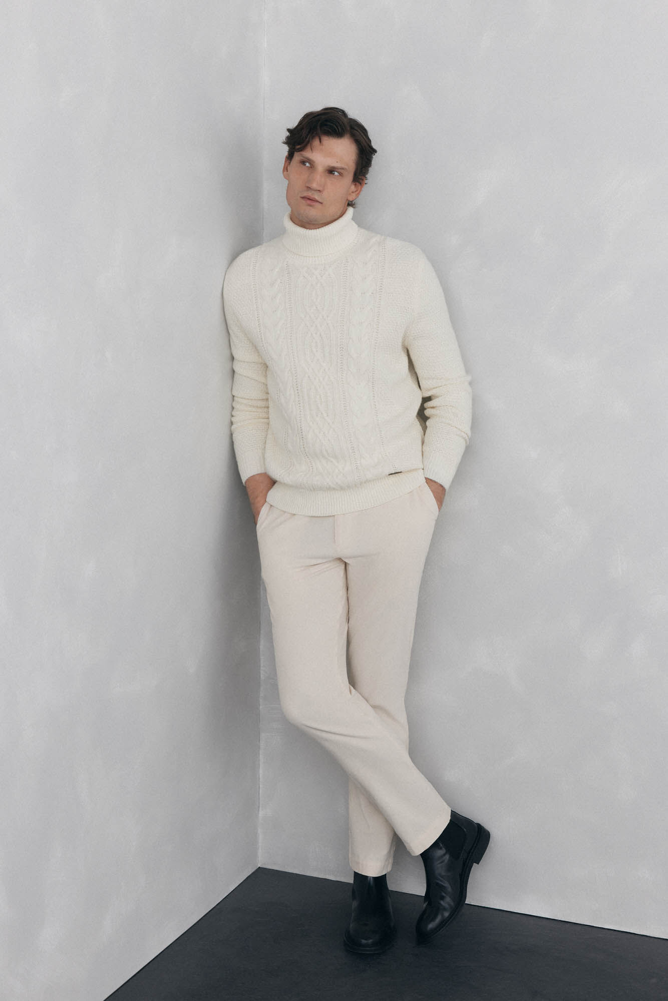 Pedro del Hierro High neck cable- wool sweater Ecru