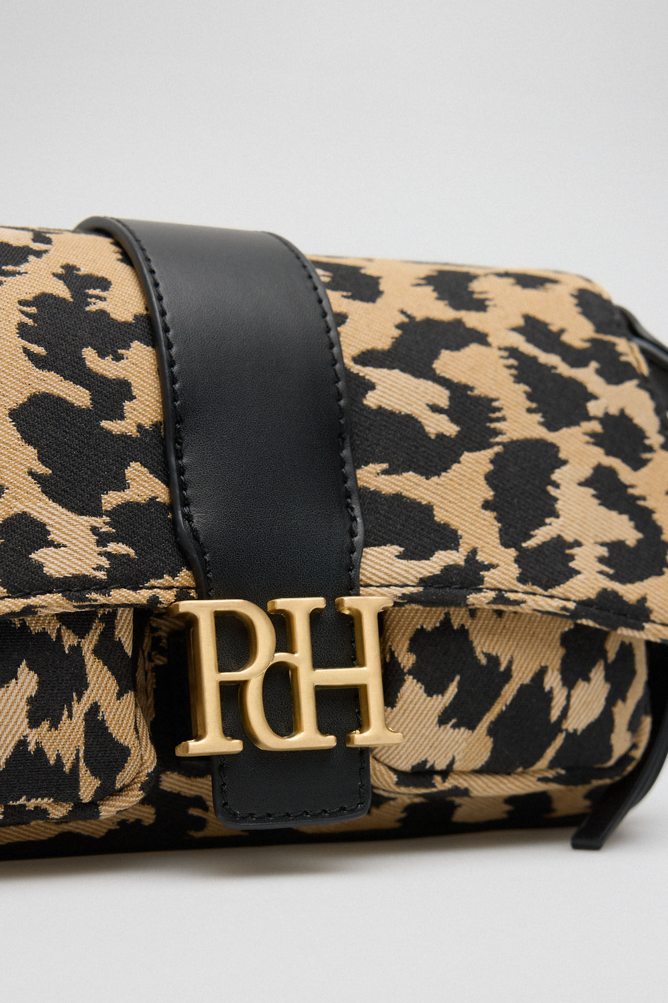 Pedro del Hierro Animal print shoulder bag Brown