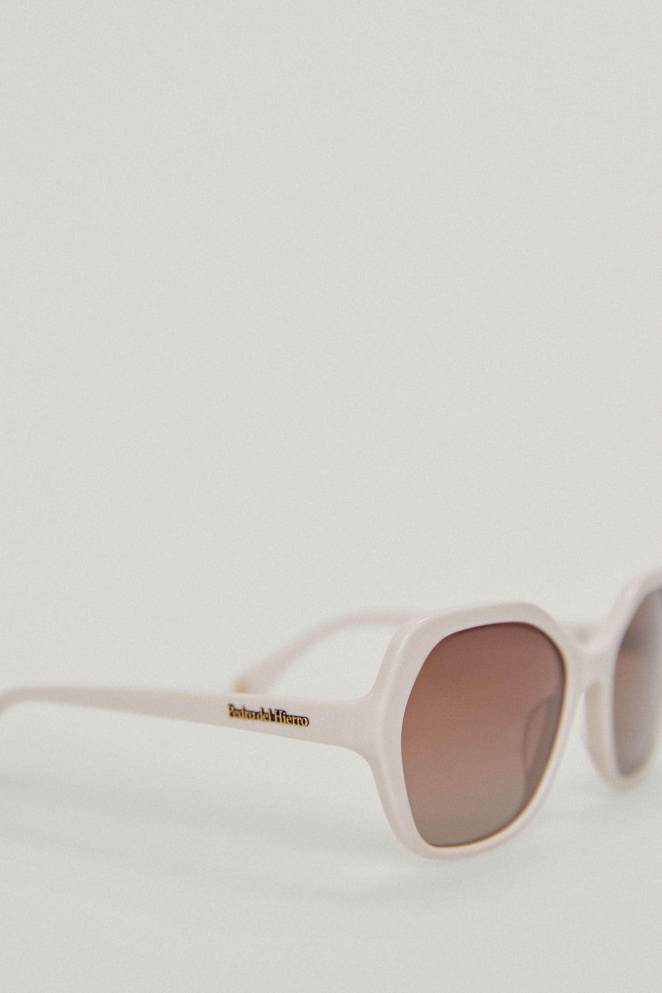 Pedro del Hierro Gafa De Sol Acetato Blanco Beige