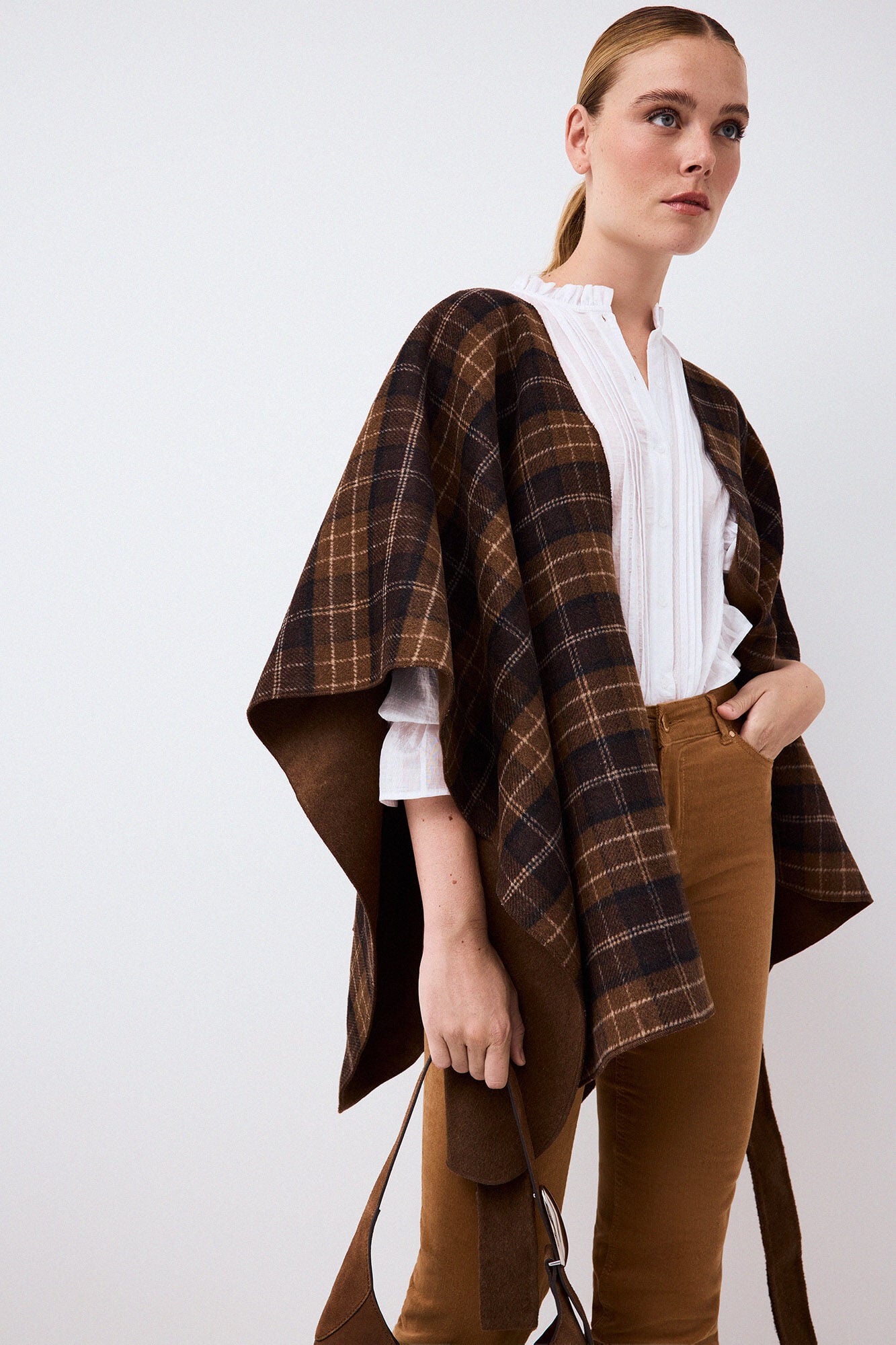 Pedro del Hierro Chal largo