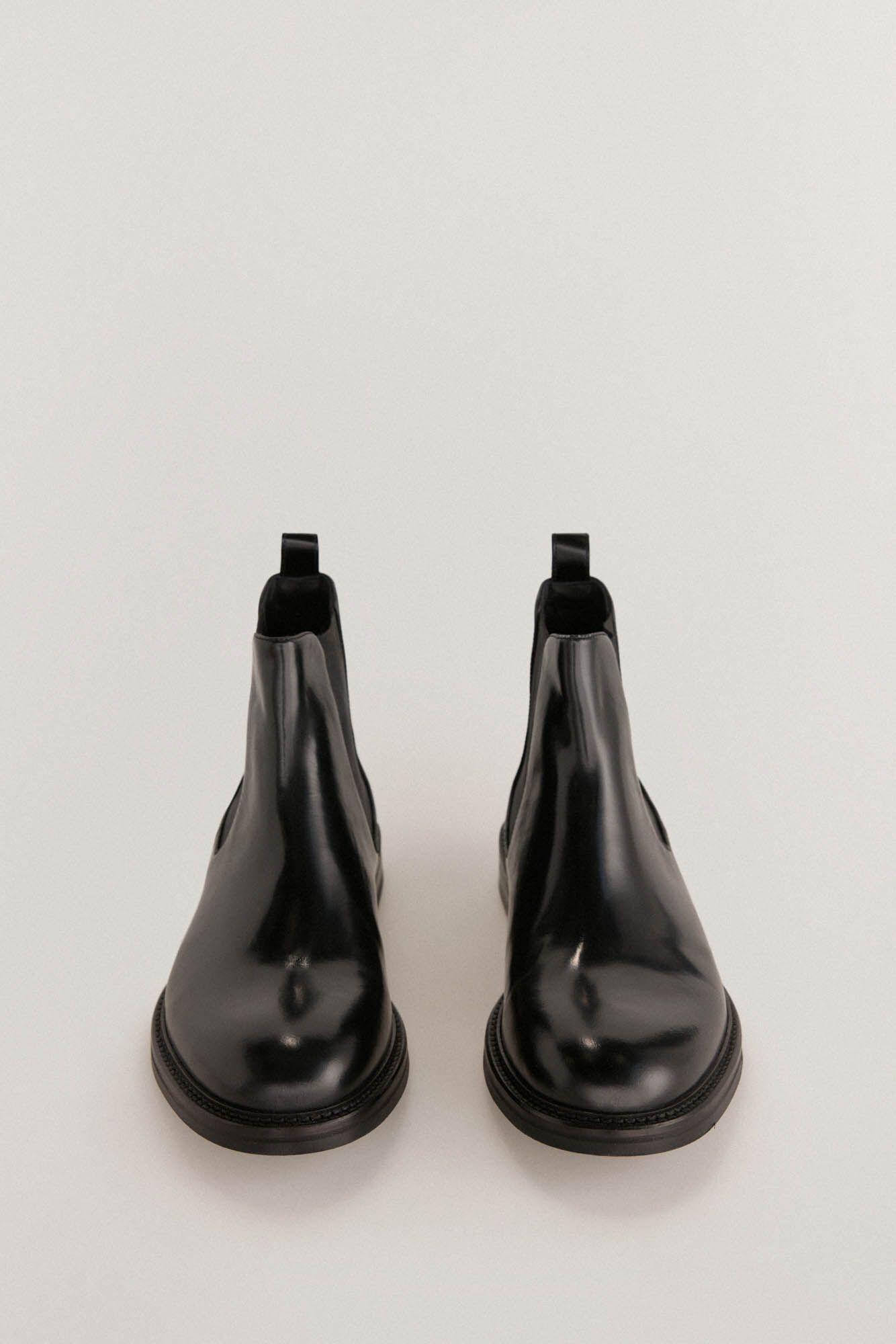 Pedro del Hierro leather boot with side elastic bands Black