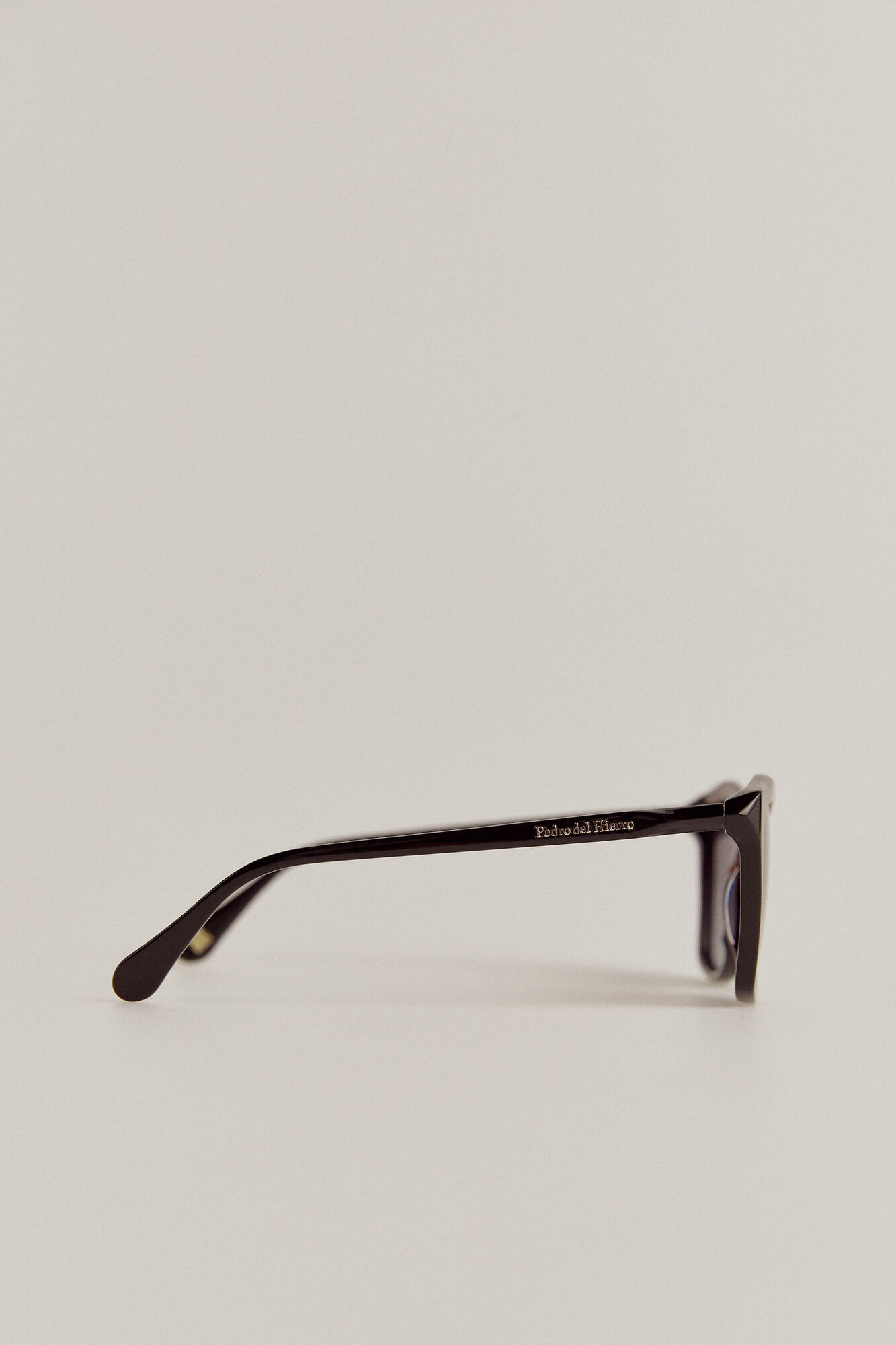 Pedro del Hierro Two-tone tortoiseshell cat-eye sunglasses Black