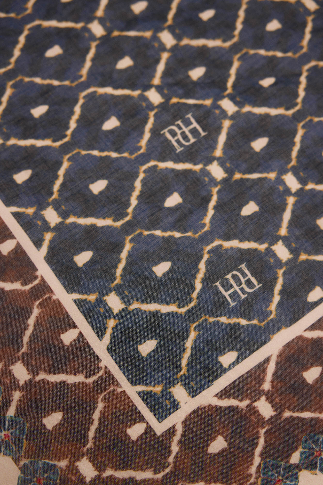 Pedro del Hierro Logo print scarf Blue